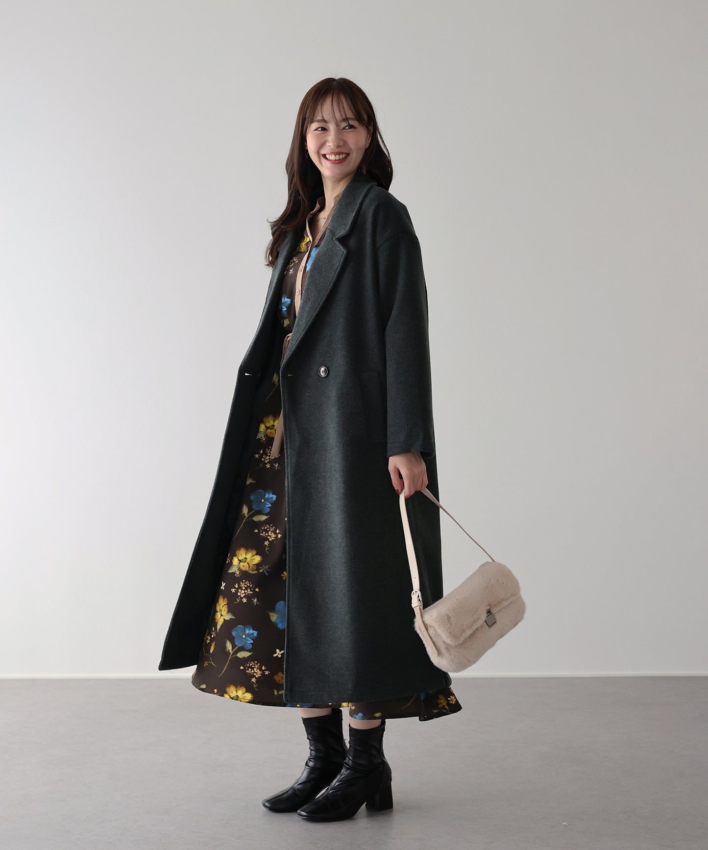 テーラードウールロングコート