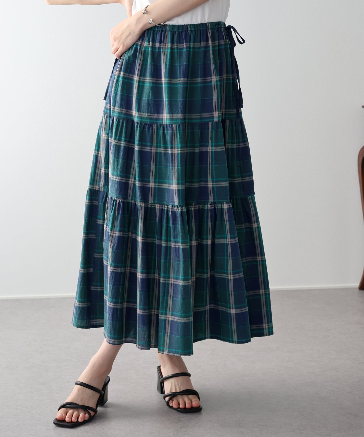 チェック柄サイドリボンティアードスカート