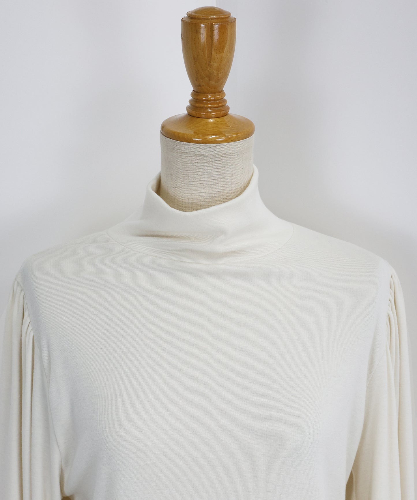 パフスリーブハイネックカットソー【ネコポス】