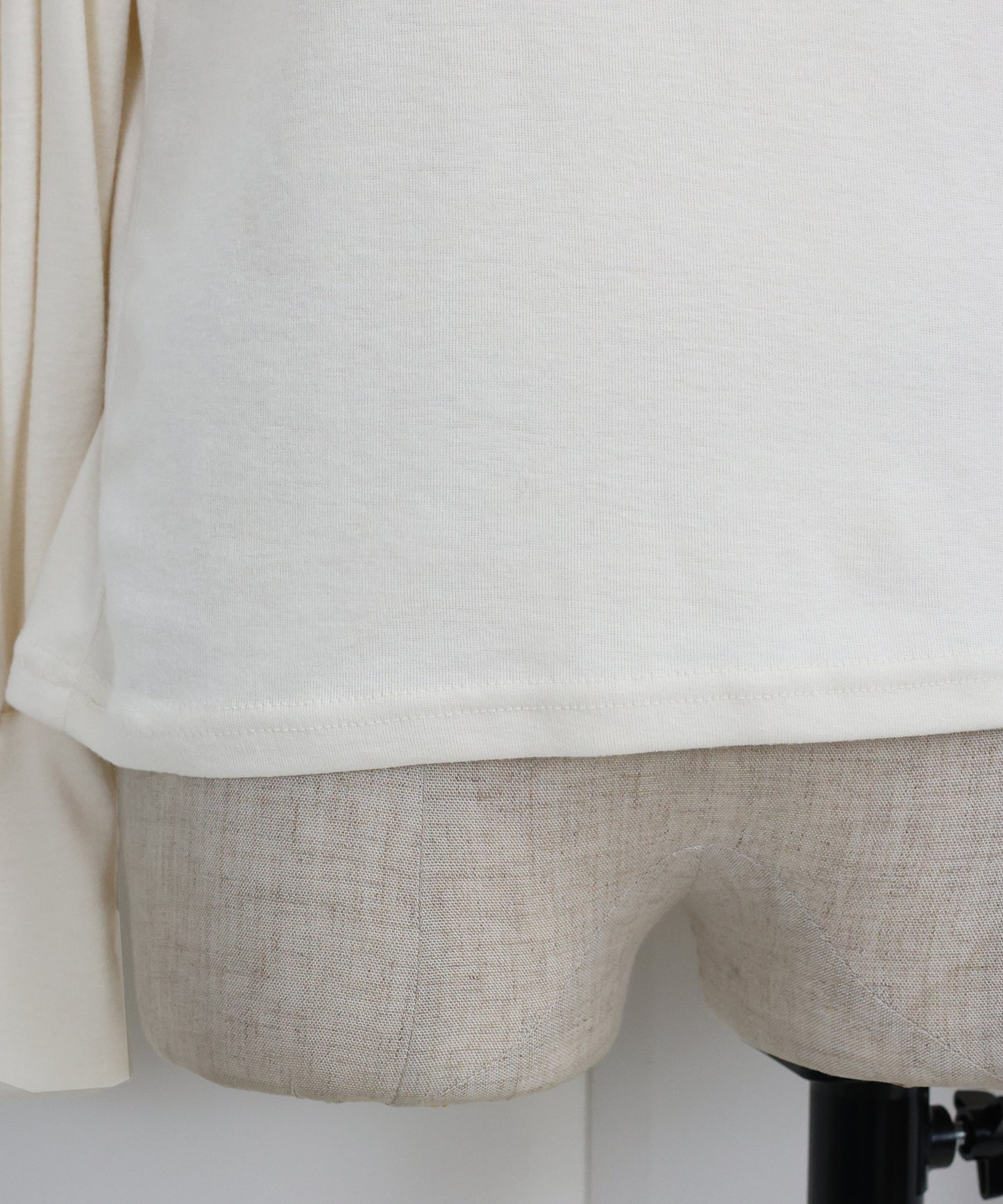 パフスリーブハイネックカットソー【ネコポス】