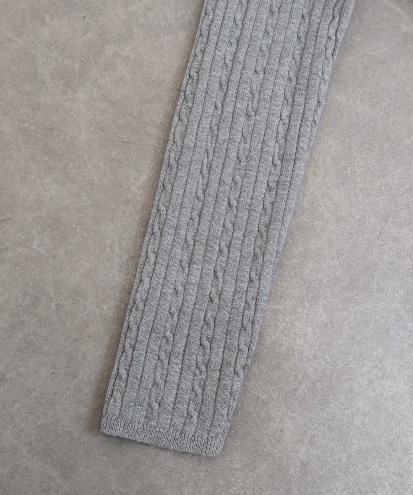 ゴールドボタンケーブルクルーカーディガン