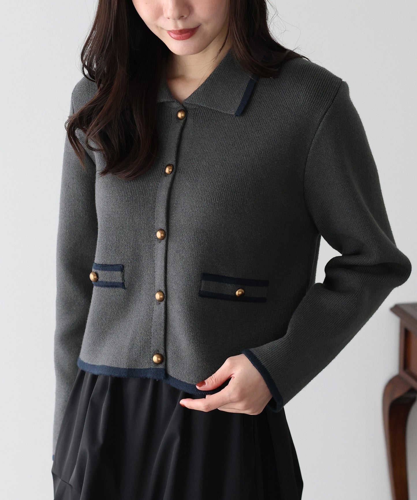 襟付きニットジャケット