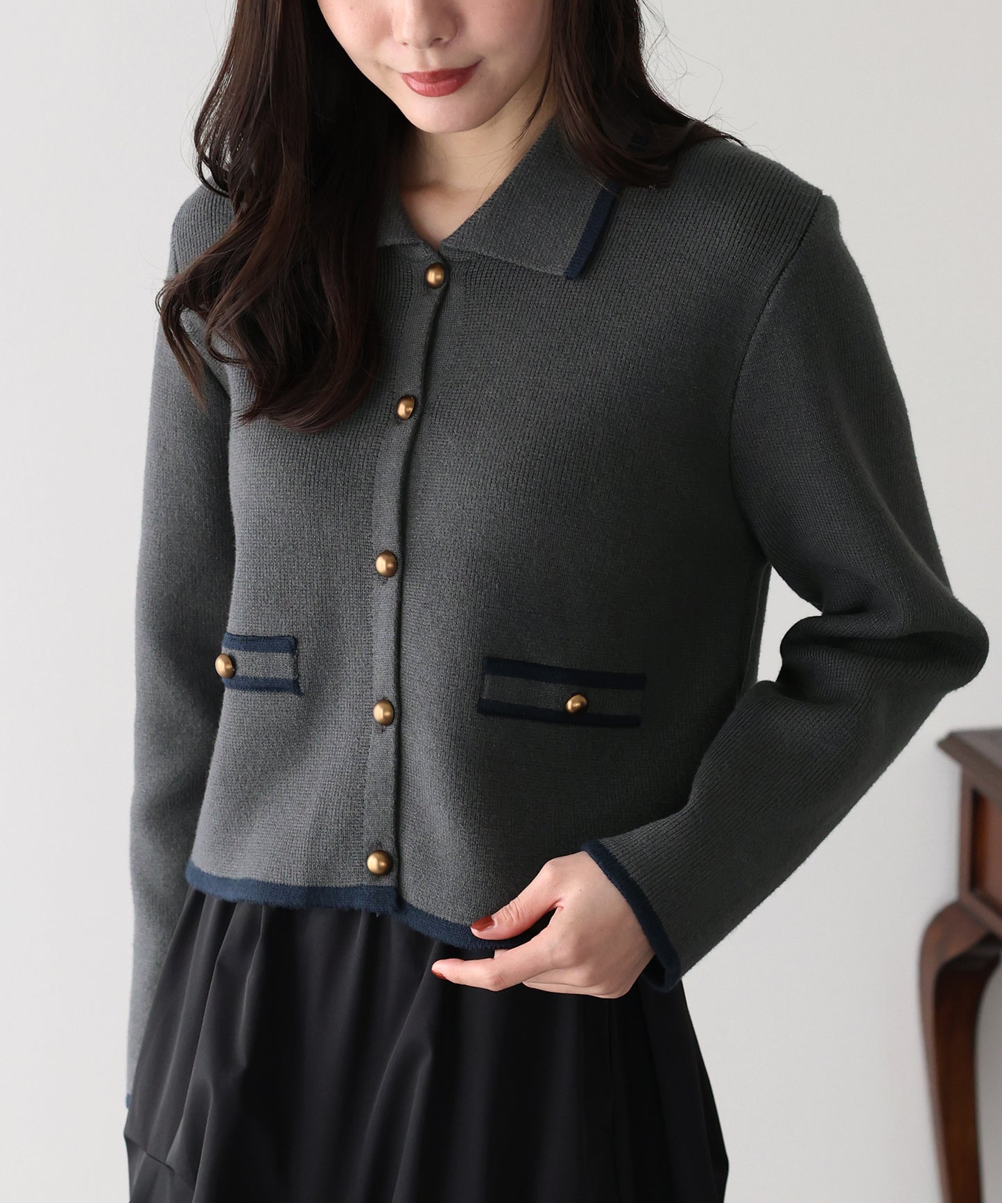 襟付きニットジャケット