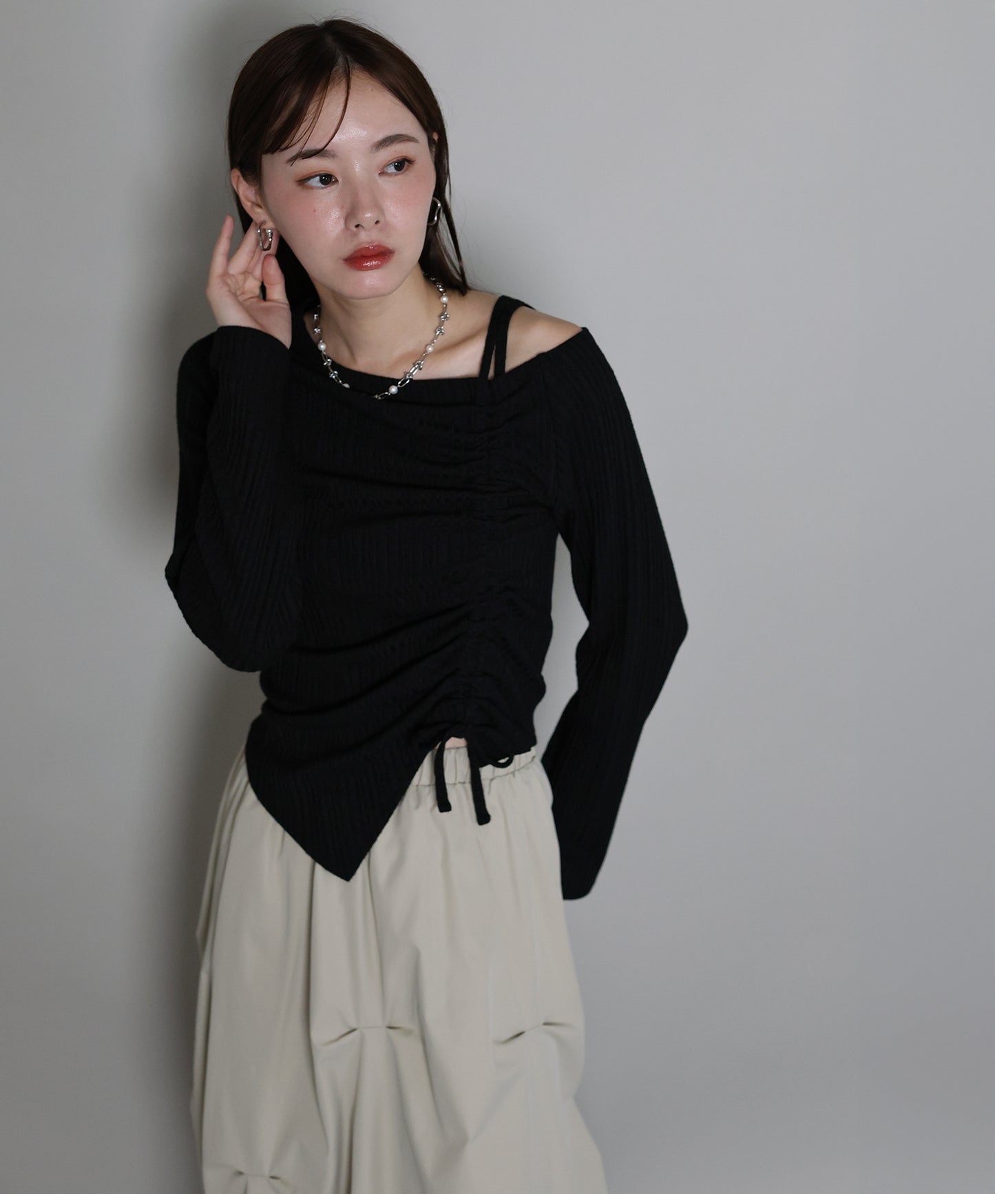 【TIME SALE】ワンオフショルダーギャザーリボンTシャツ[ J by blue ]【ネコポス】