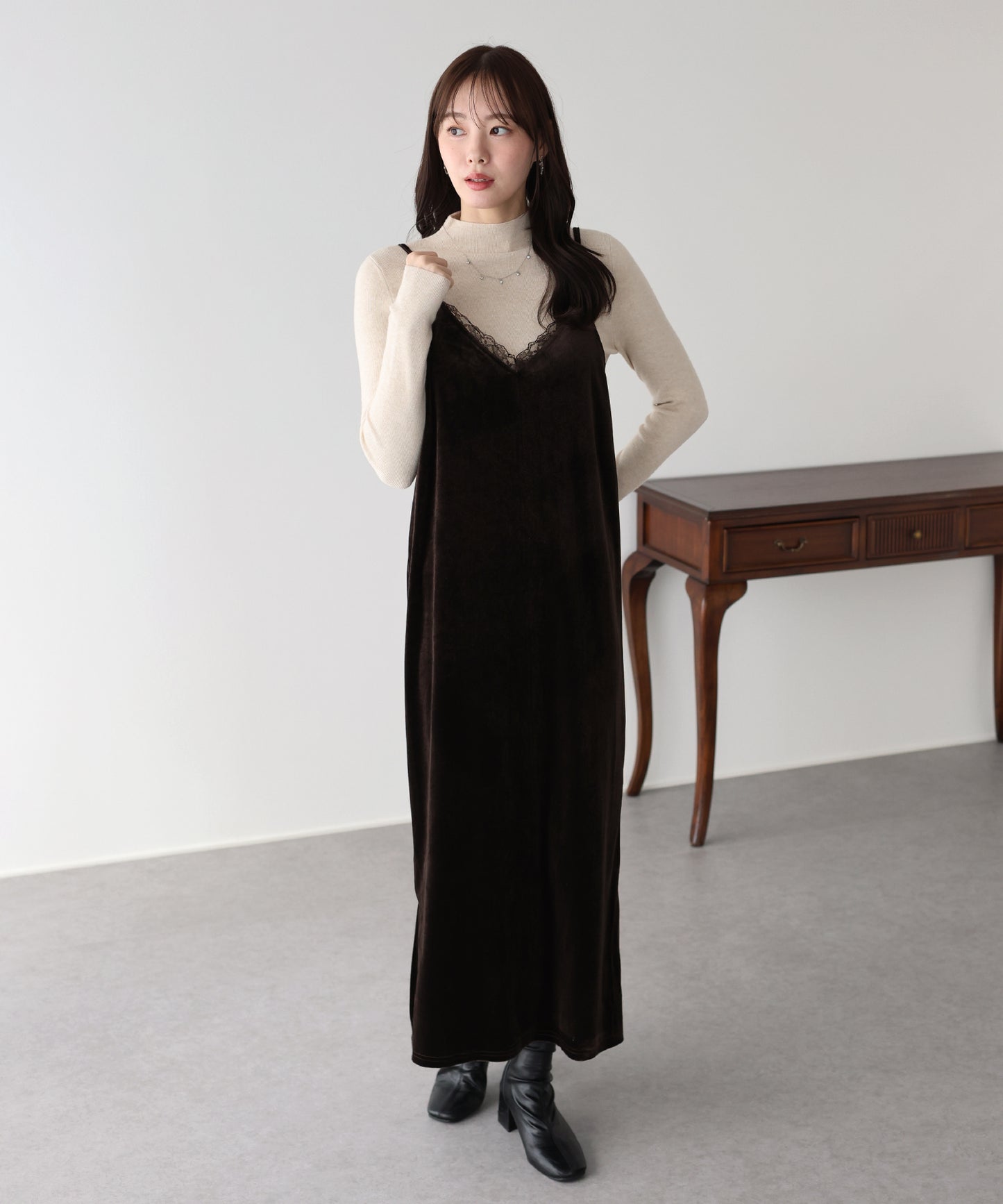 レース付ベロアキャミワンピース