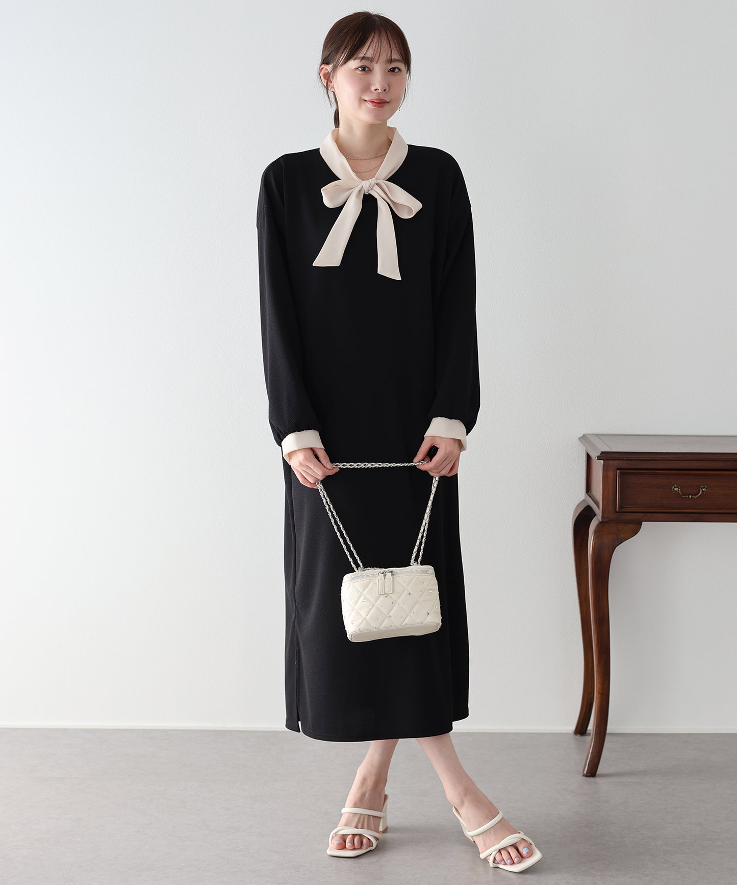 【早割5％OFF】バイカラーボウタイワンピース