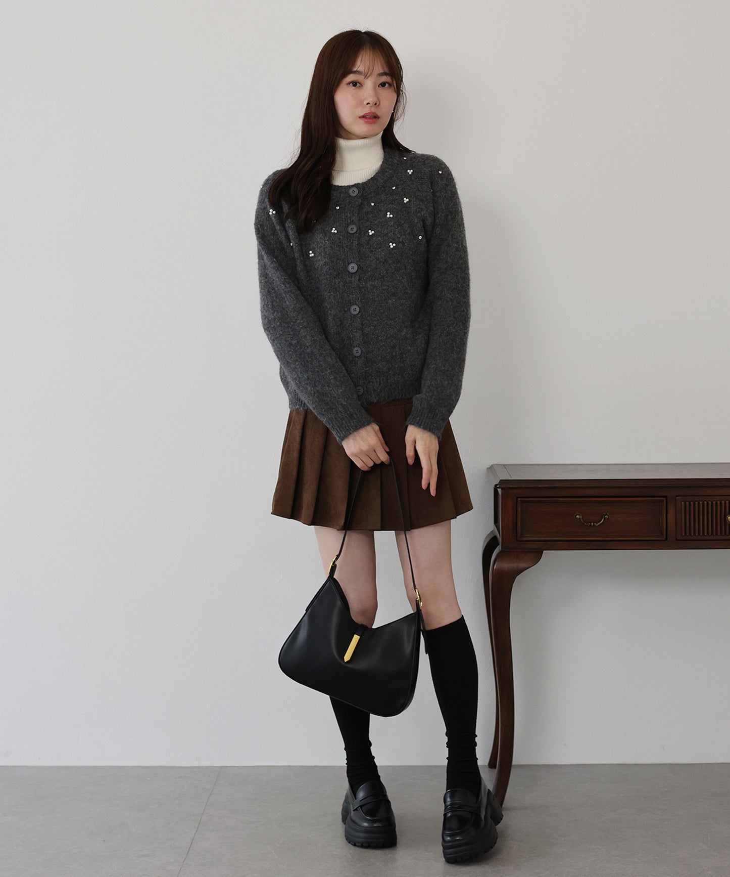 パールビジューニットカーディガン
