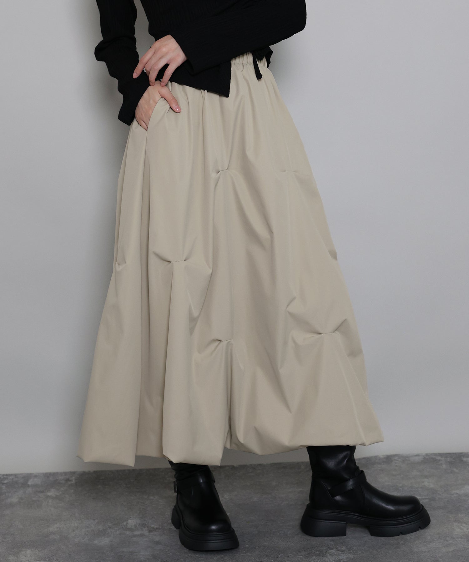 ランダムタックバルーンスカート[J by blue] – BLUE ONLINE