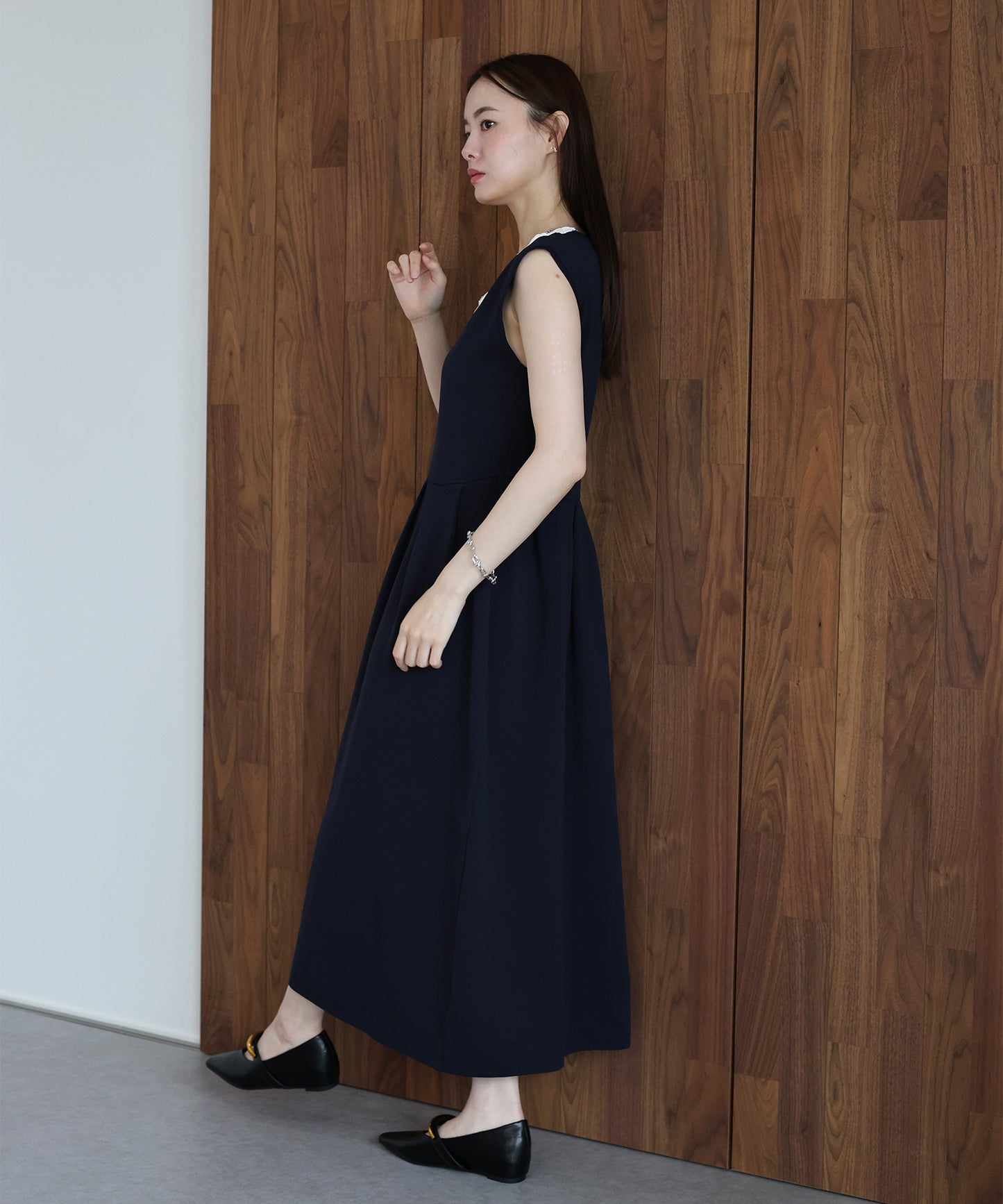 【早割5％OFF】レースカラーVネック ワンピース