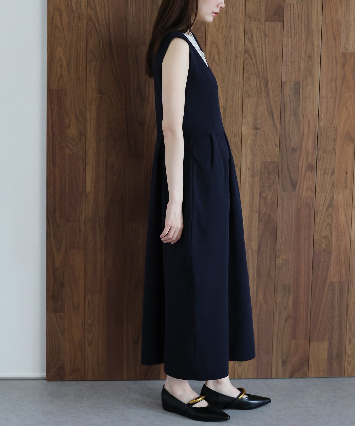 【早割5％OFF】レースカラーVネック ワンピース