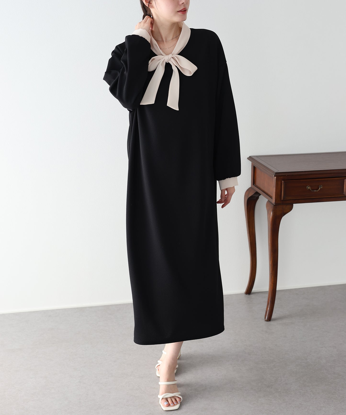 【早割5％OFF】バイカラーボウタイワンピース
