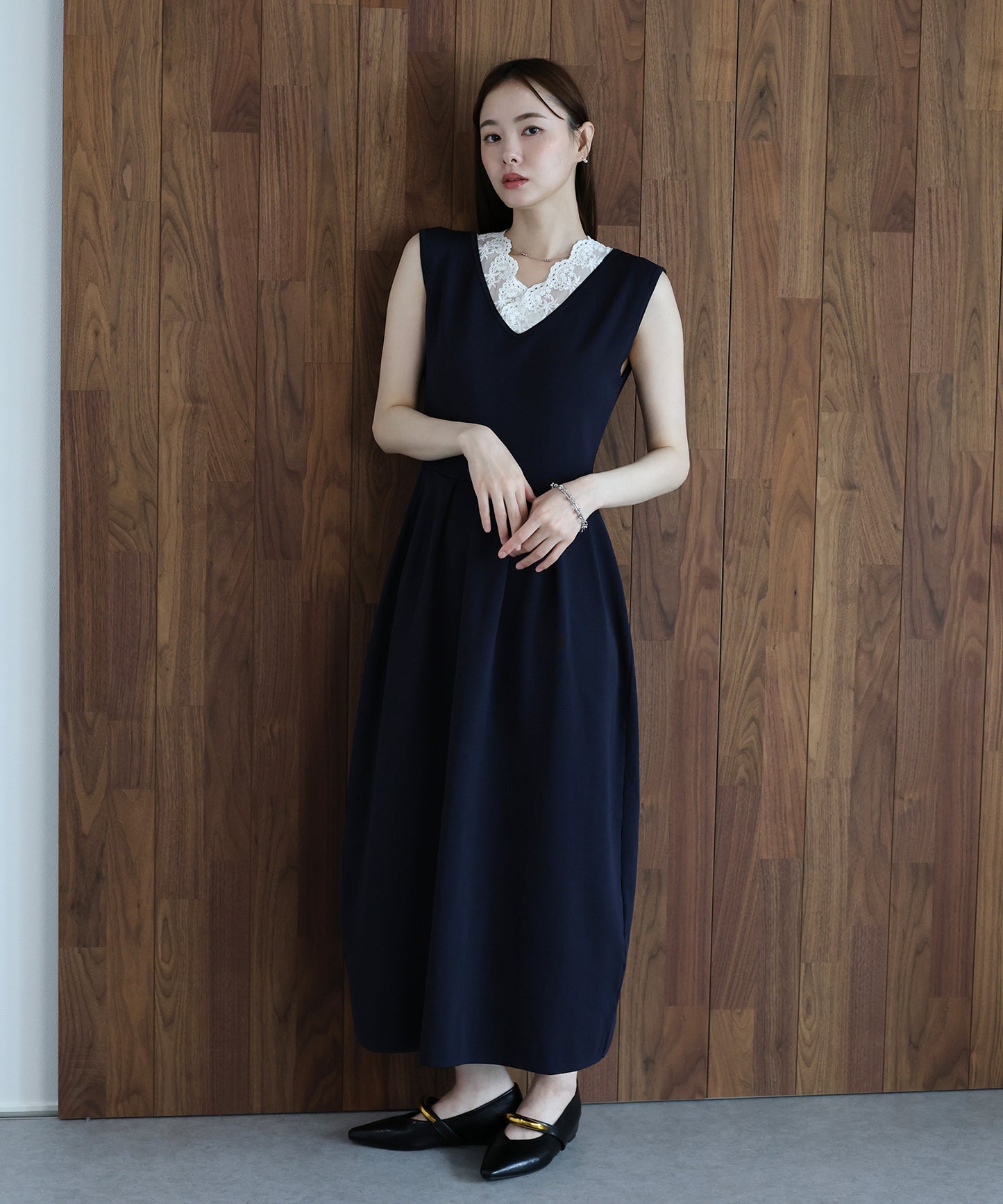 【早割5％OFF】レースカラーVネック ワンピース
