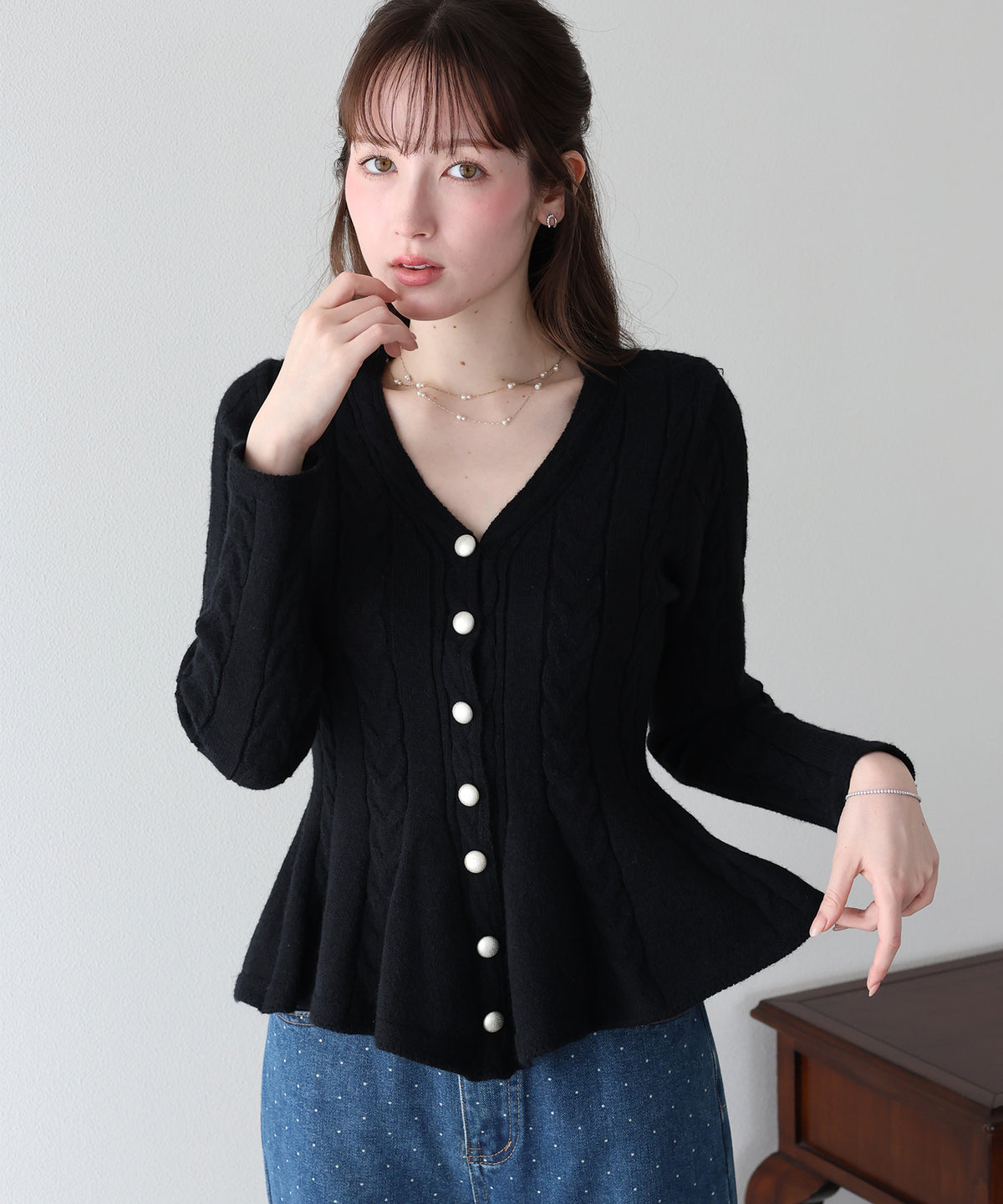 【早割5％OFF】ケーブルペプラムカーディガン