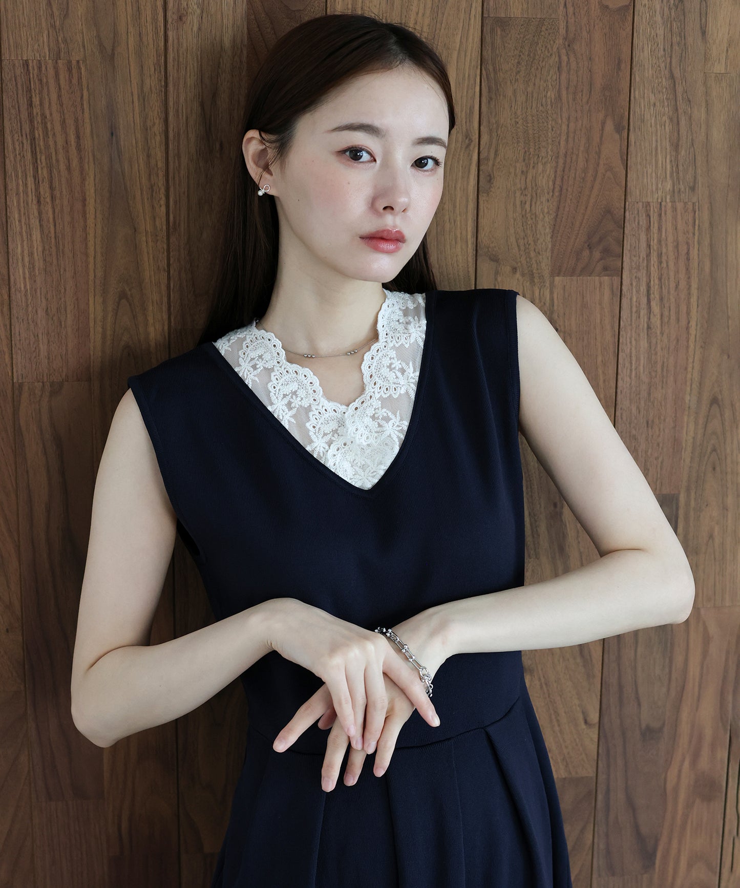 【早割5％OFF】レースカラーVネック ワンピース