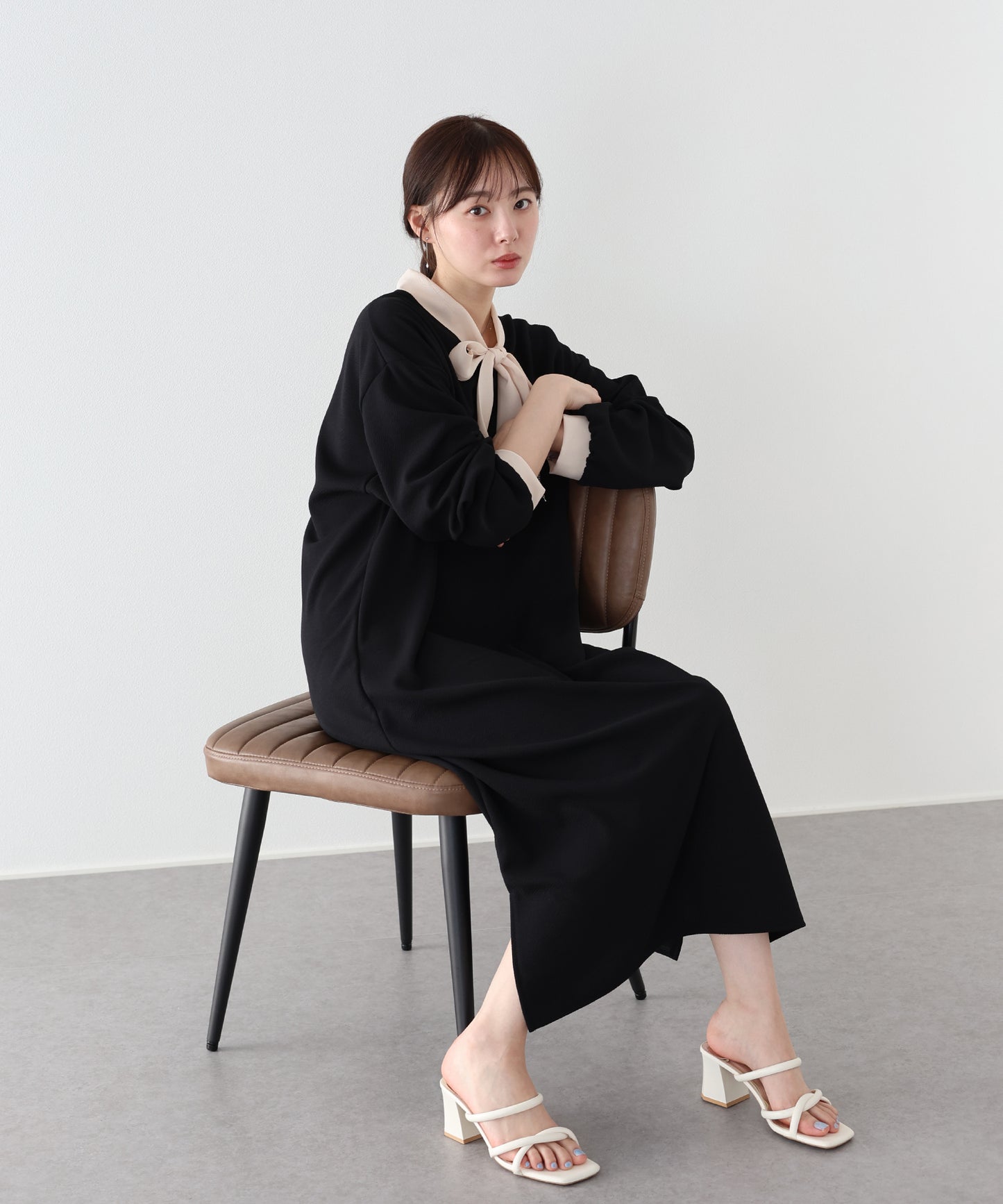 【早割5％OFF】バイカラーボウタイワンピース