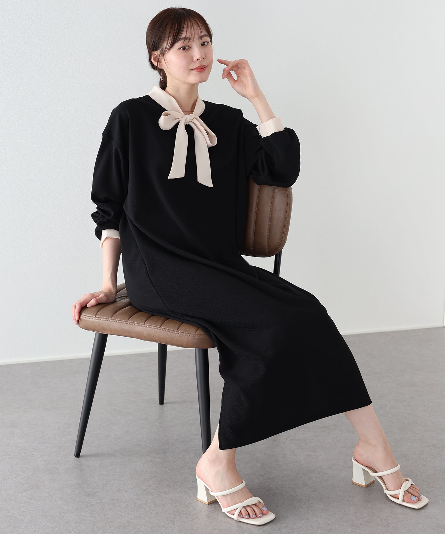 【早割5％OFF】バイカラーボウタイワンピース