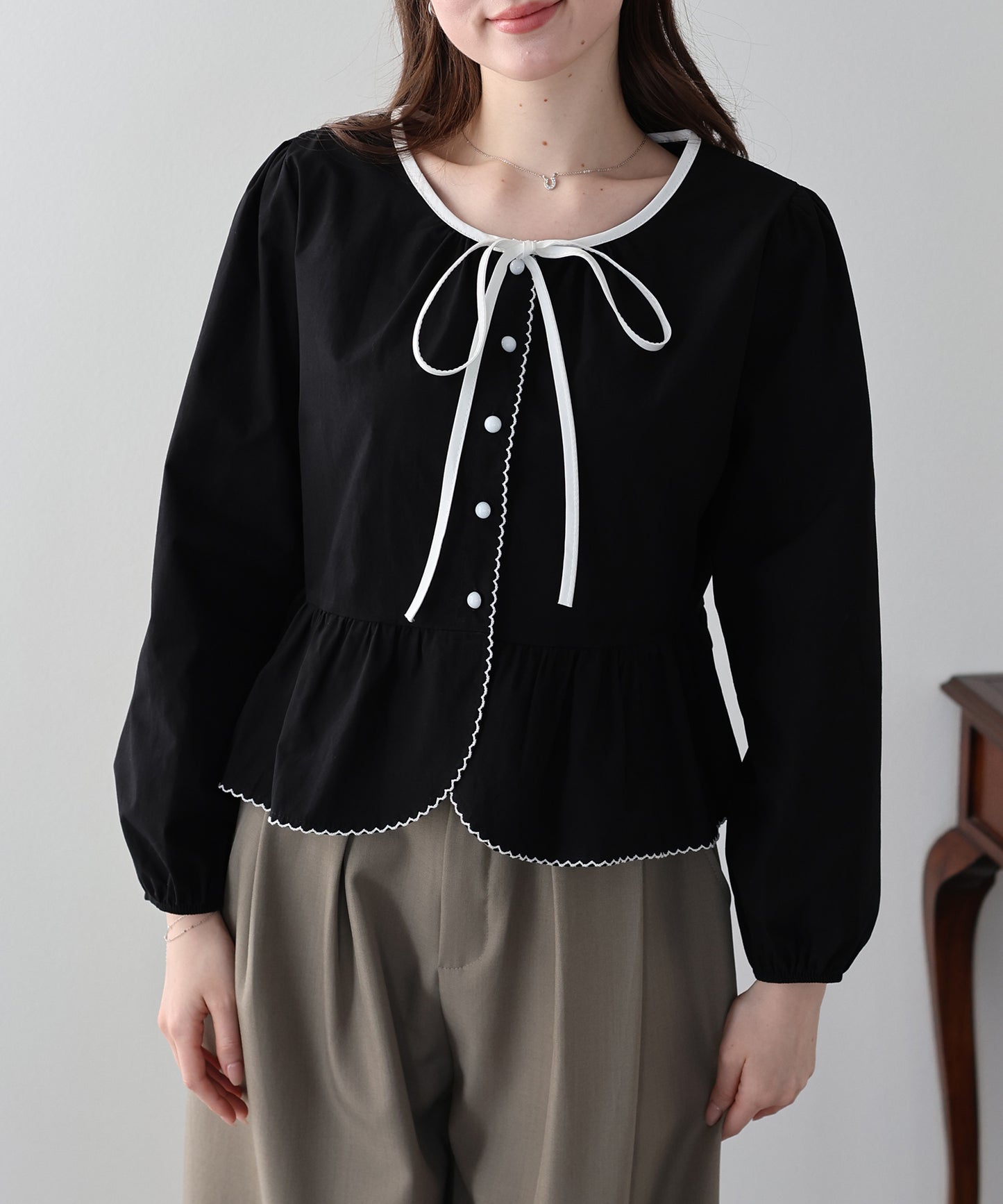 バイカラーリボンペプラムブラウス【ネコポス】