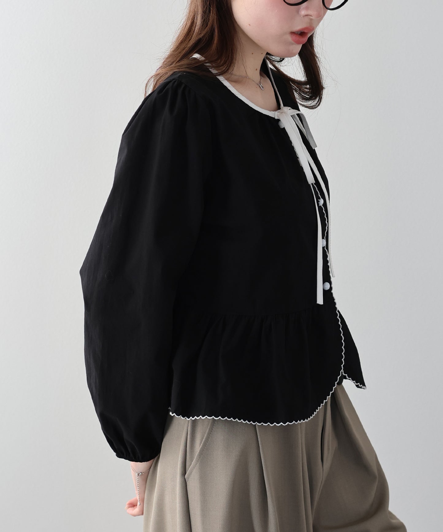 バイカラーリボンペプラムブラウス【ネコポス】
