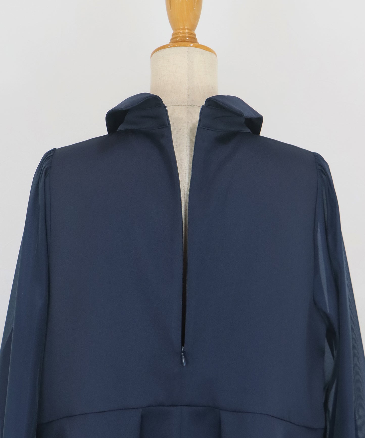 パールモチーフペプラムブラウス＆パンツセット