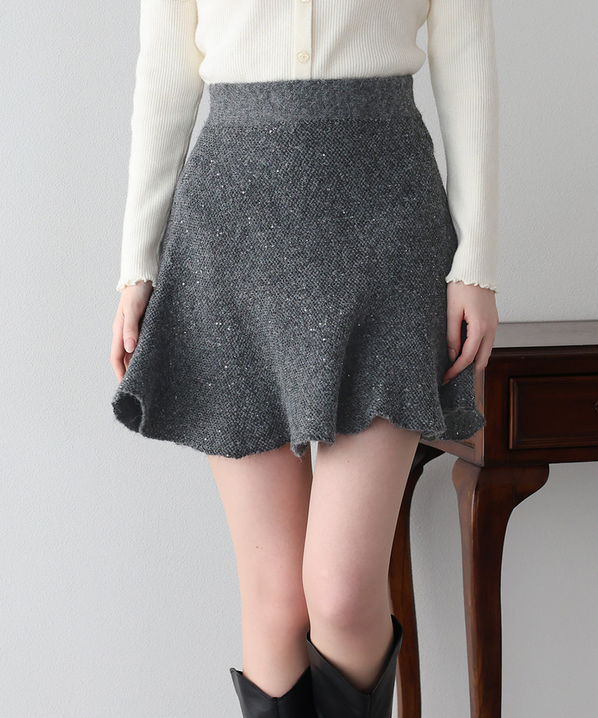 【早割5％OFF】スパンコールニットミニスカート