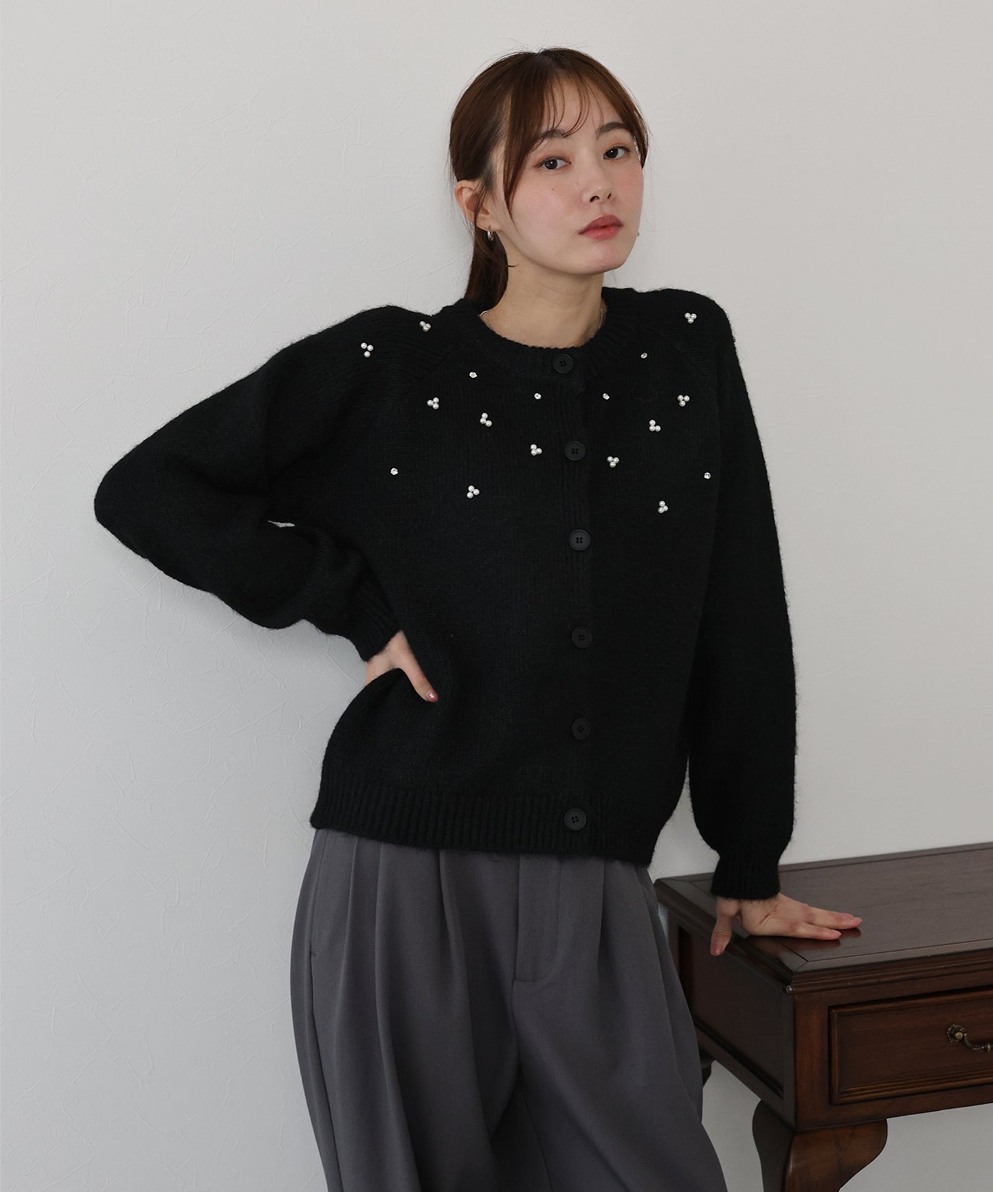 パールビジューニットカーディガン