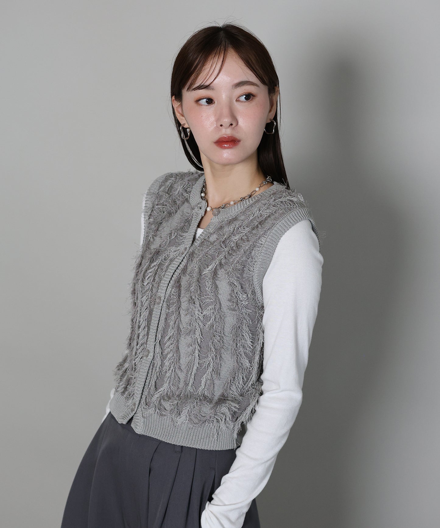 【早割5％OFF】ミックスフリンジニットベスト[ J by blue ]