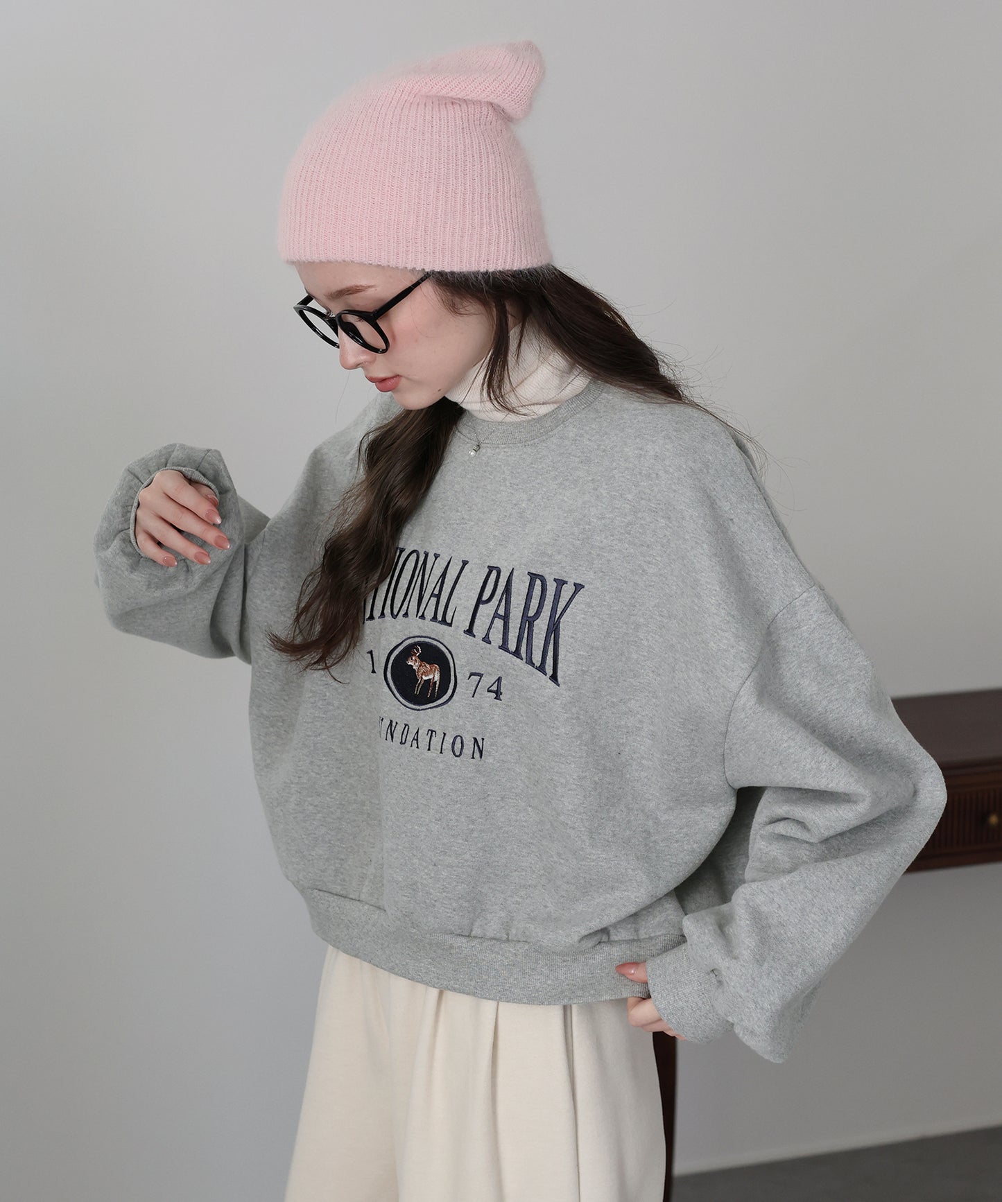 【早割5％OFF】裏起毛ディア刺繍スウェット