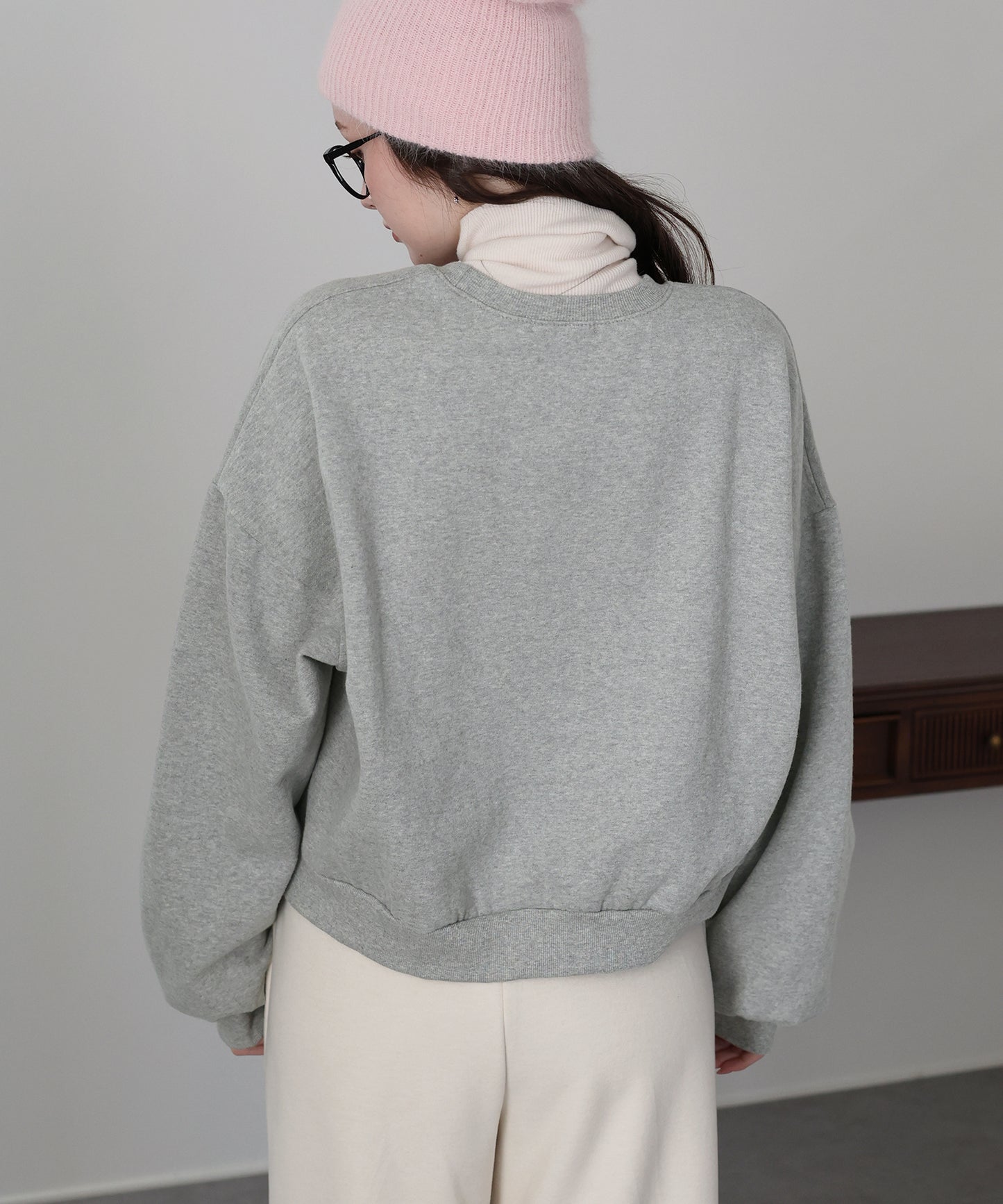 【早割5％OFF】裏起毛ディア刺繍スウェット