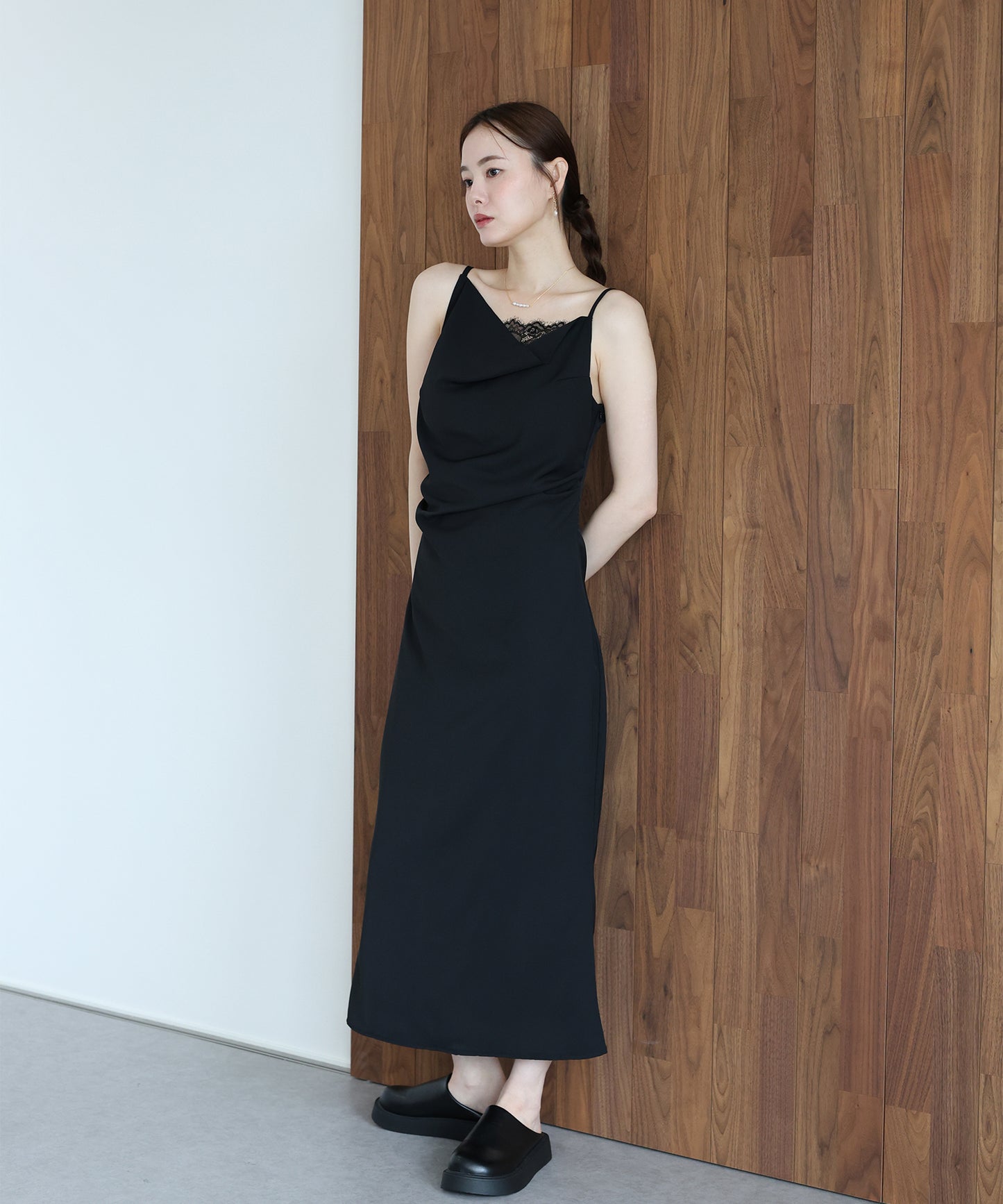 【早割5％OFF】レースドレープキャミワンピース