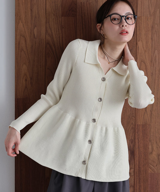 【早割5％OFF】スキッパーペプラムニット