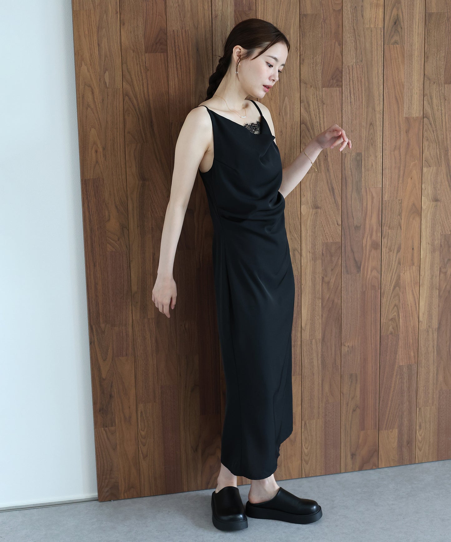 【早割5％OFF】レースドレープキャミワンピース