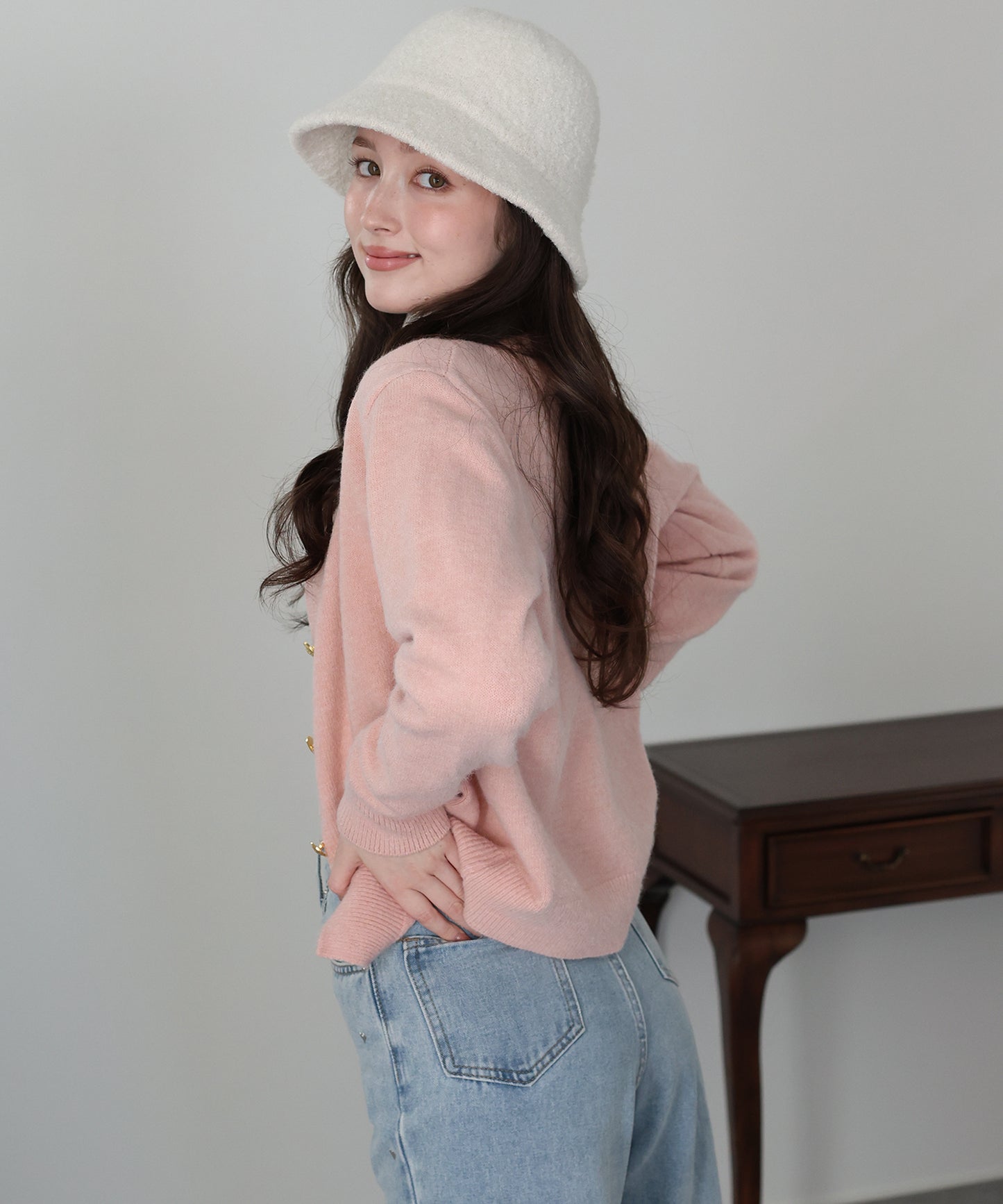 【早割5％OFF】金ボタンクルーネックカーディガン