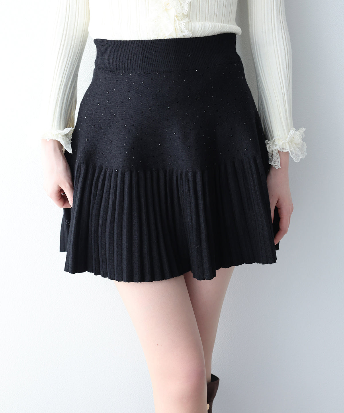 【早割5％OFF】ビジュープリーツミニスカート