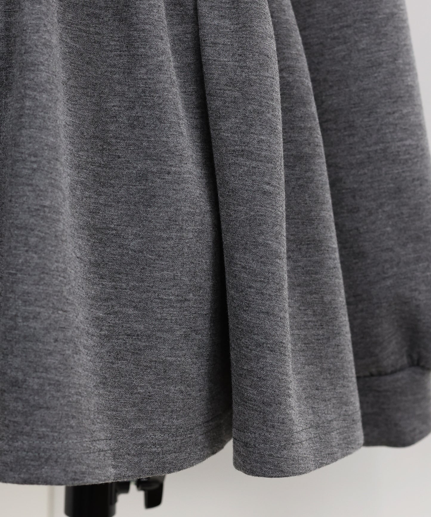 【早割5％OFF】ペプラムパーカー