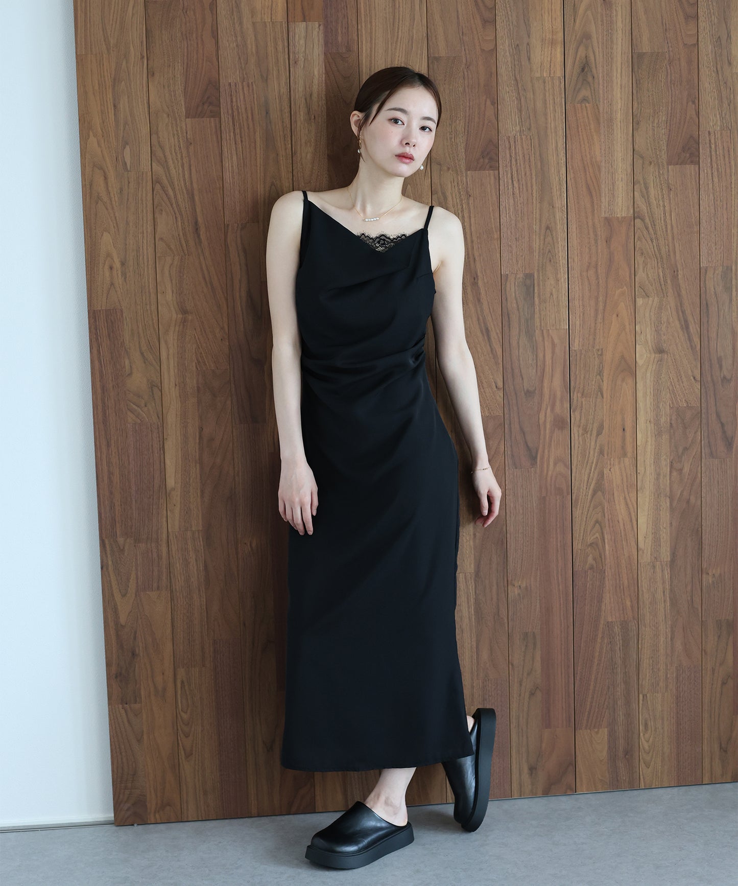 【早割5％OFF】レースドレープキャミワンピース