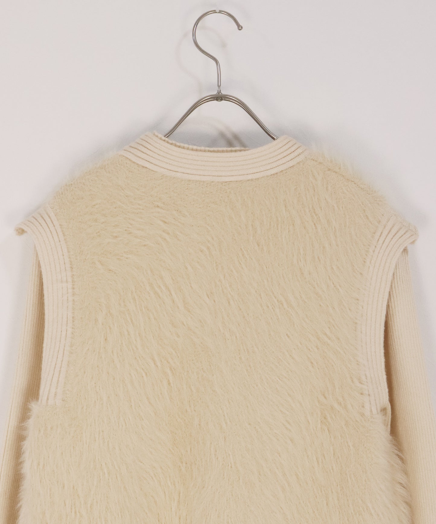 【早割5％OFF】シャギーベスト＆ニットワンピースセットアップ