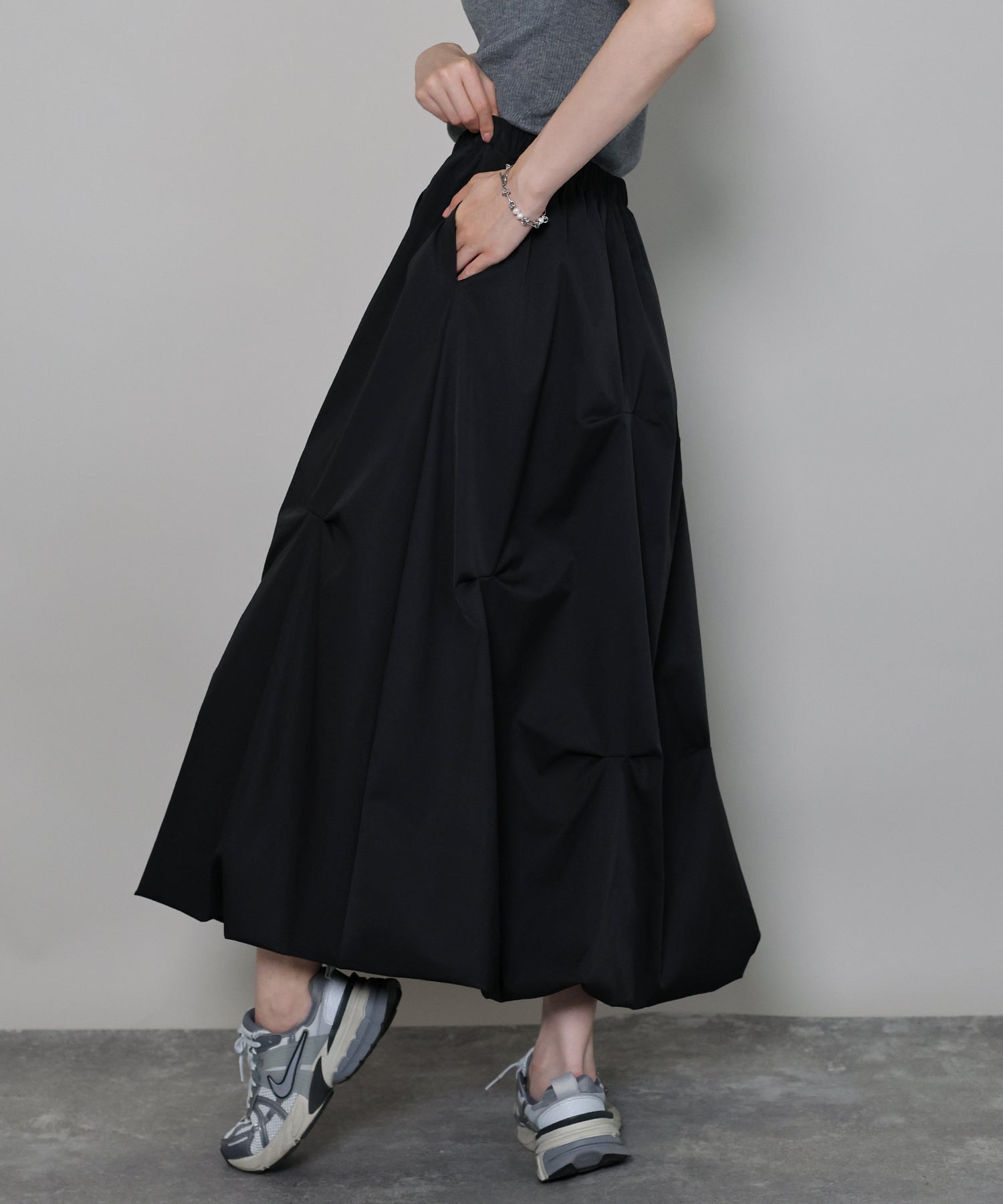 ランダムタックバルーンスカート[J by blue] – BLUE ONLINE