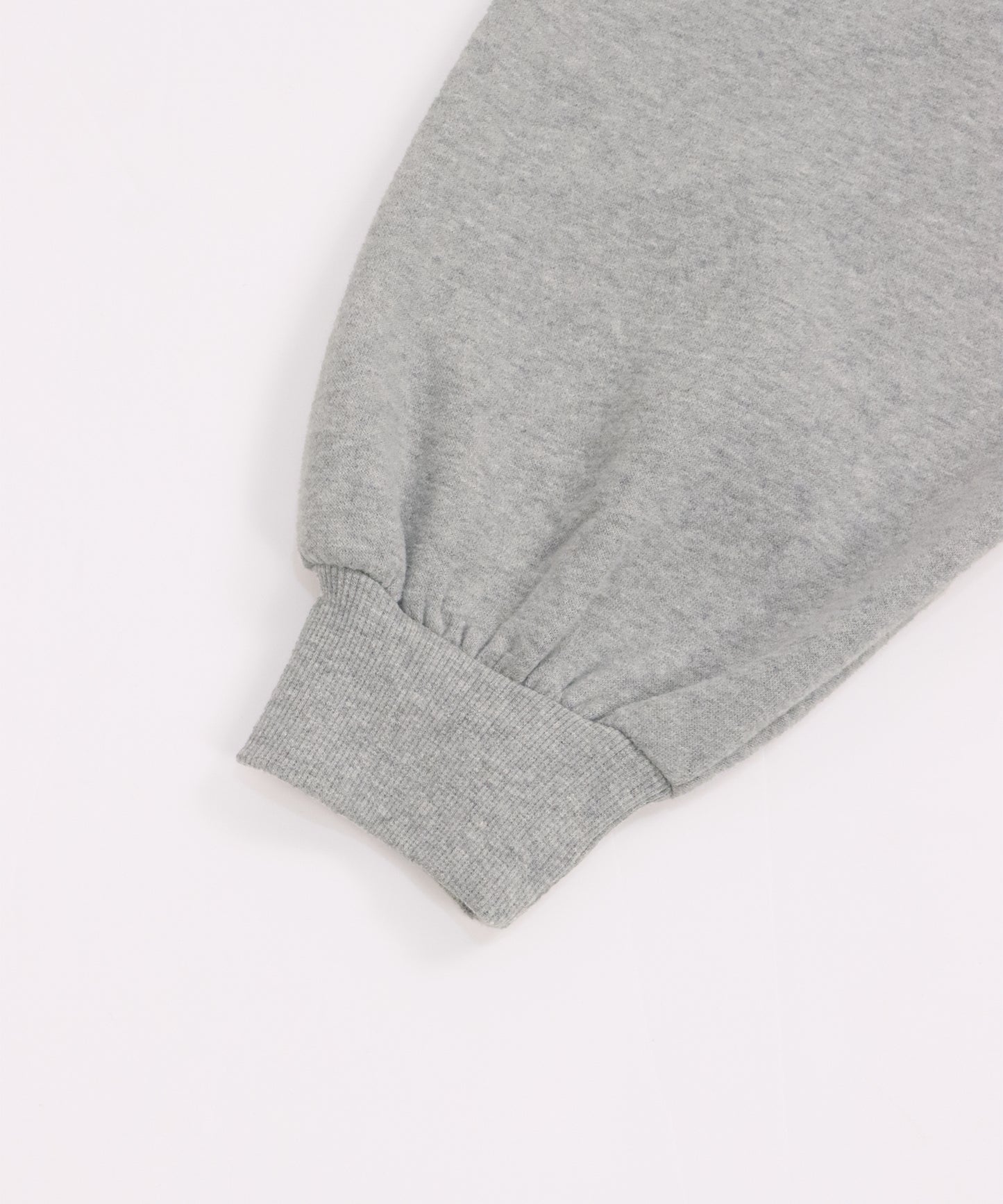 【早割5％OFF】裏起毛ディア刺繍スウェット