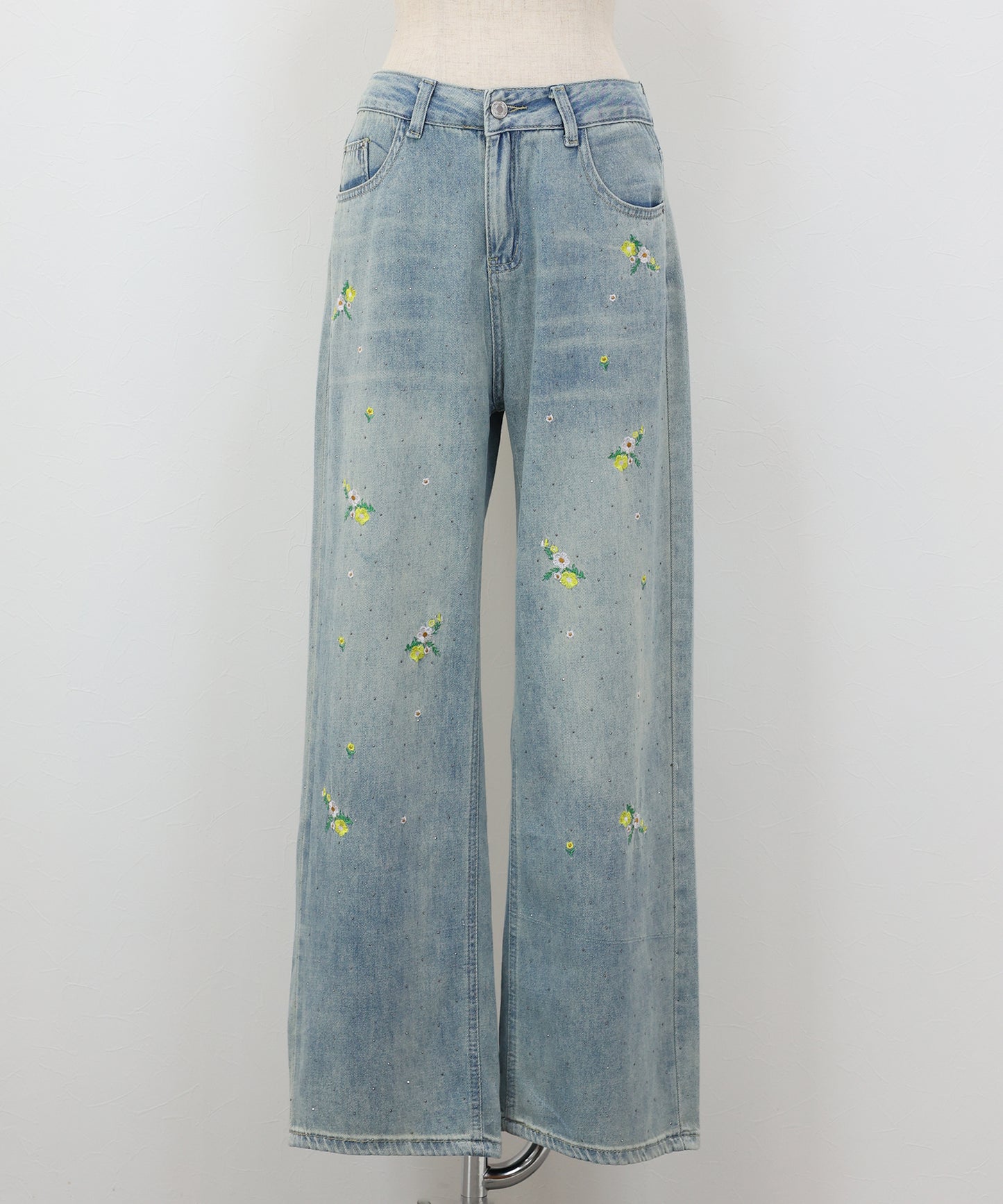【早割5％OFF】フラワー刺繍デニムパンツ