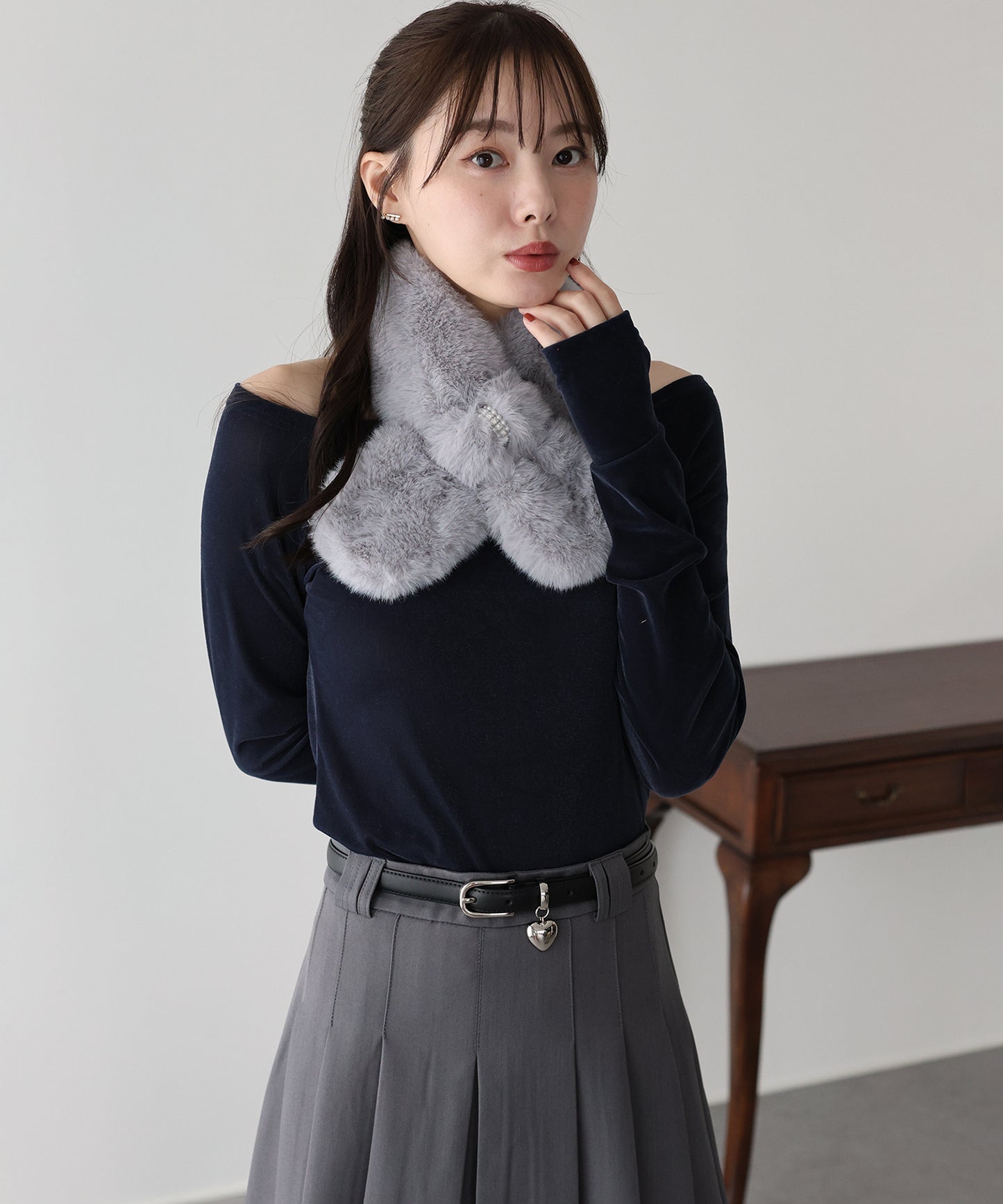 シアーベロアオフショルTシャツ【ネコポス】