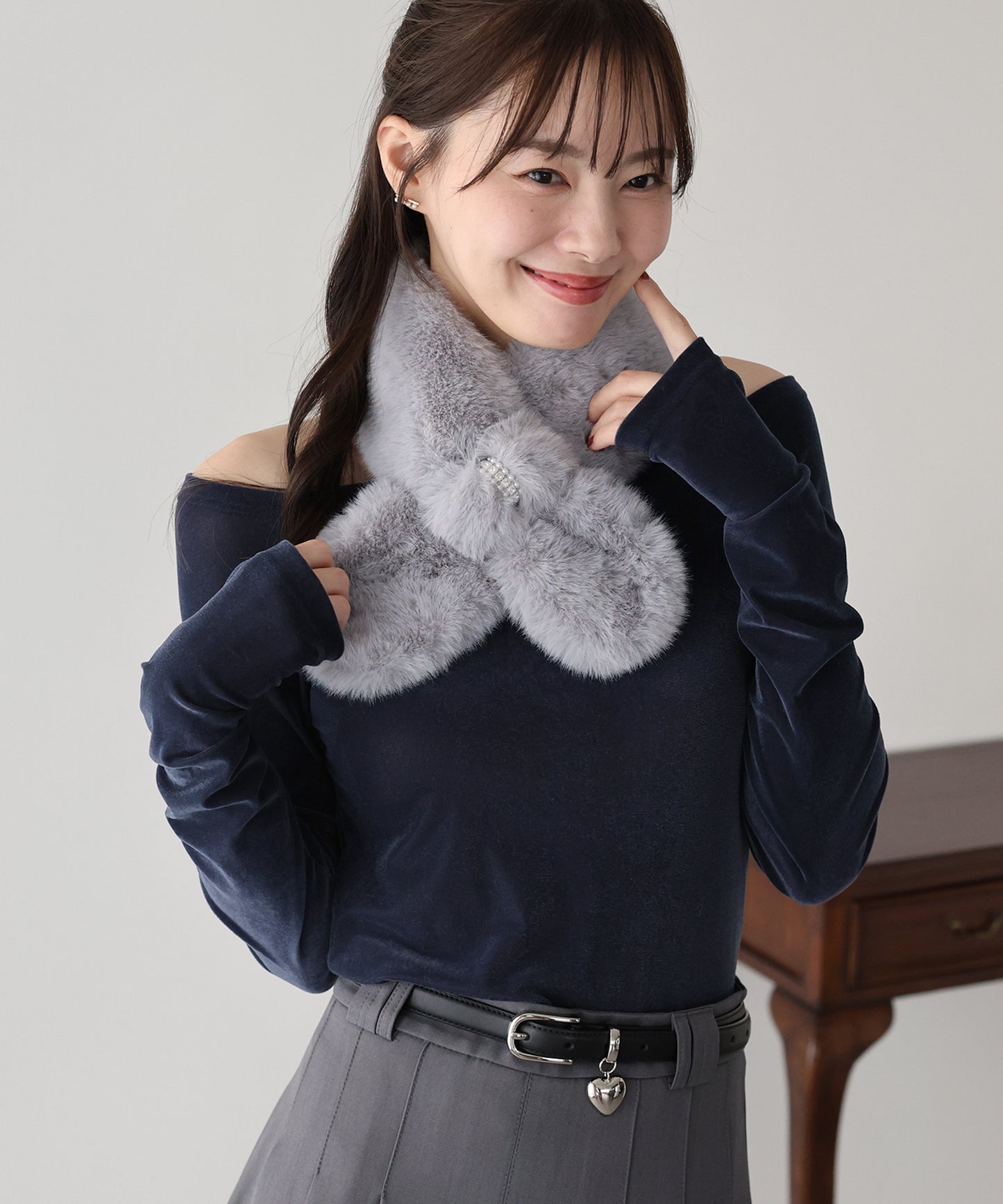 シアーベロアオフショルTシャツ【ネコポス】