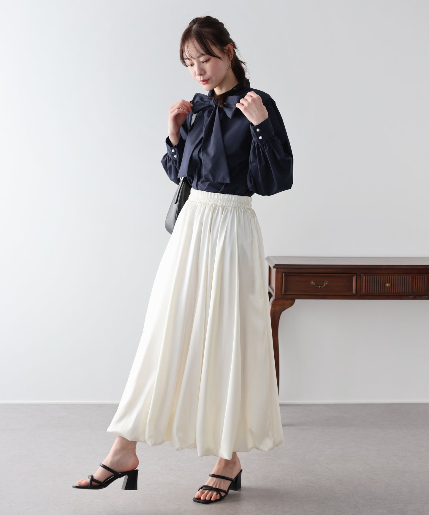 ビッグリボンボウタイブラウス【ネコポス】