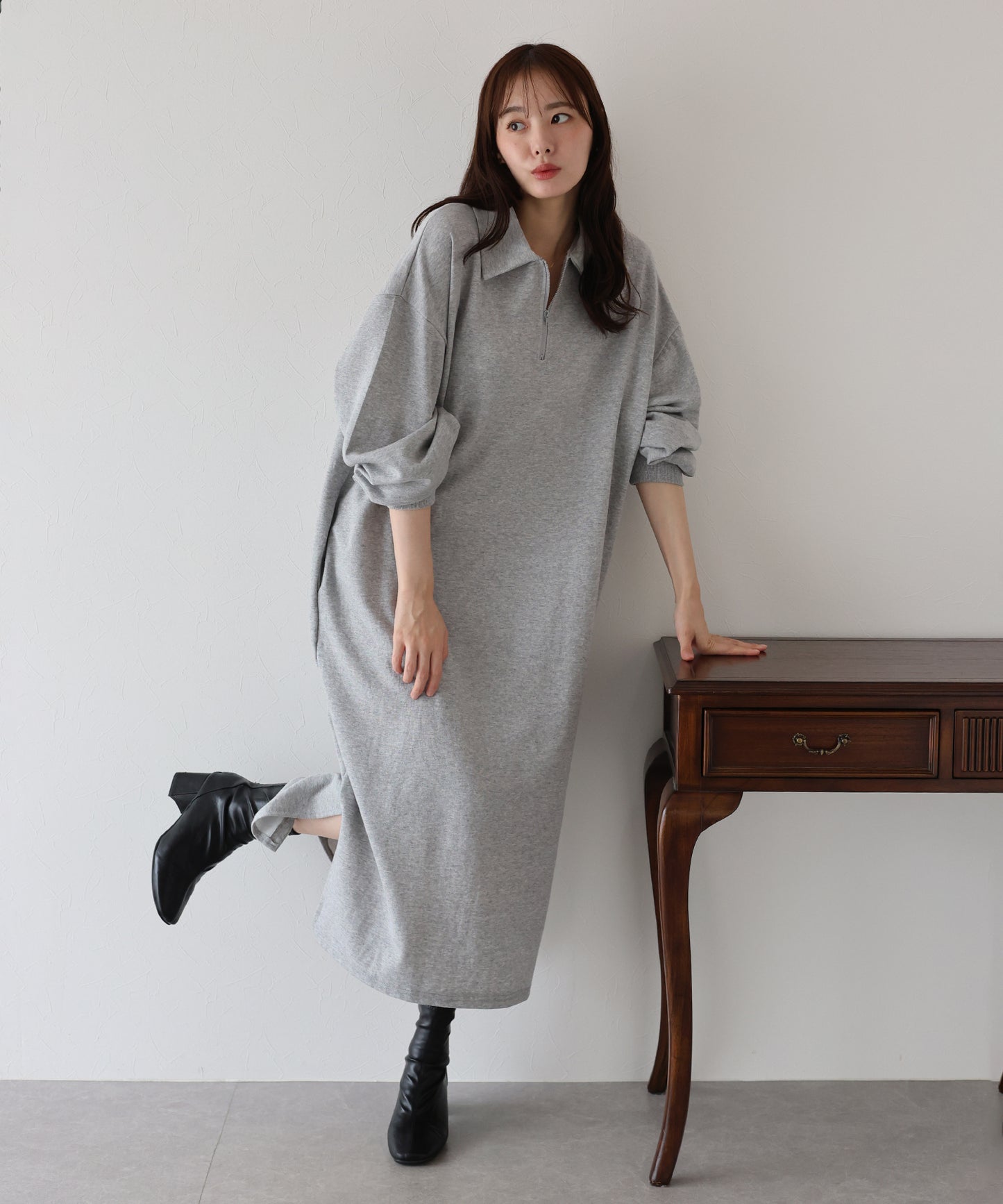 ハーフジップスウェットワンピース