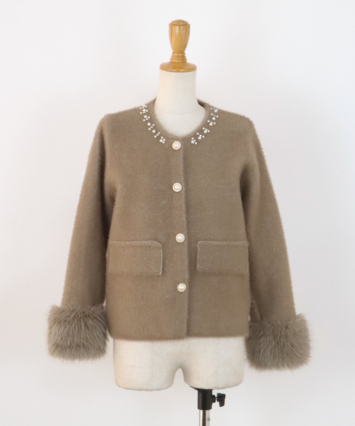袖ファーパールビジュージャケット