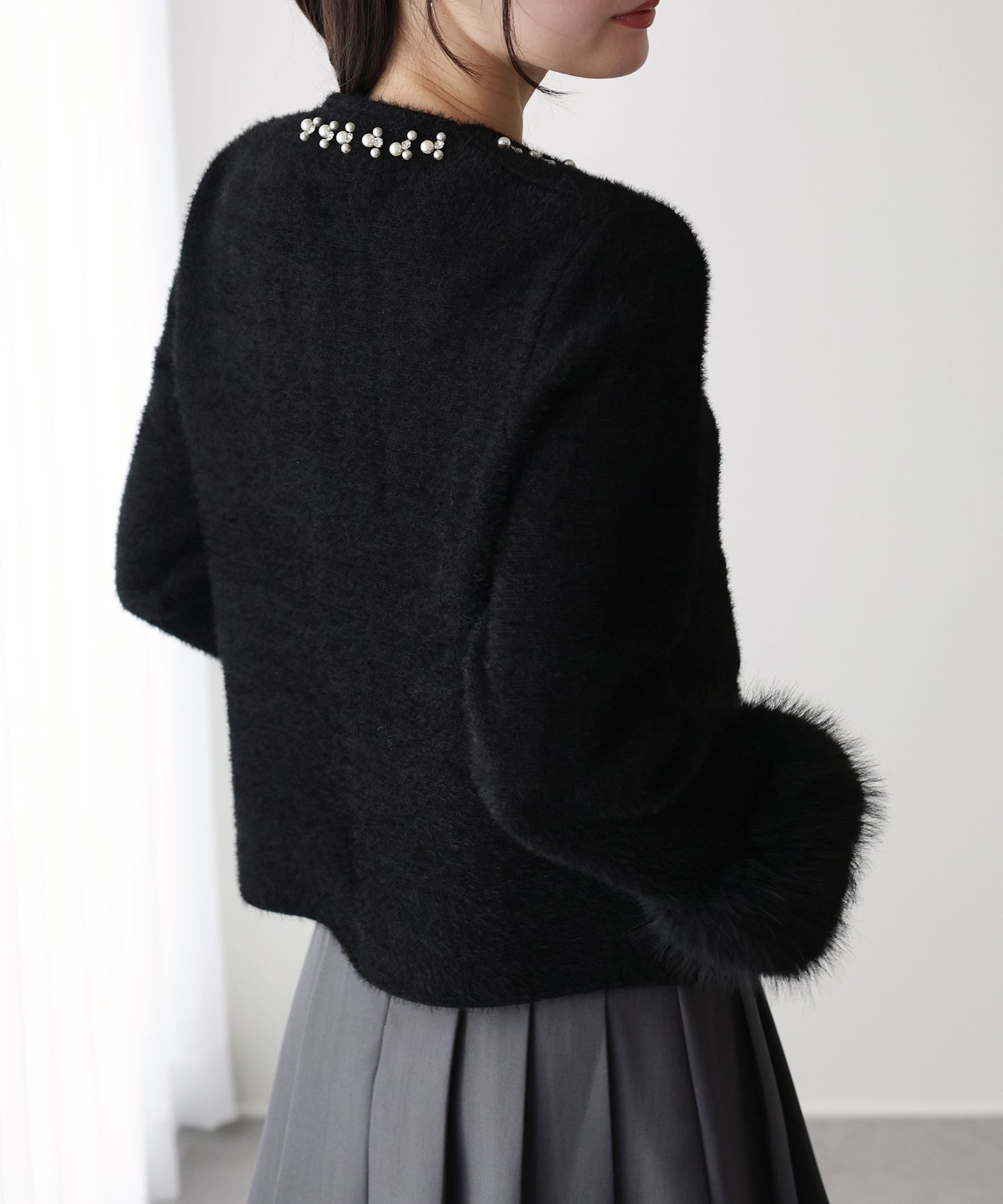 【早割5％OFF】袖ファーパールビジュージャケット