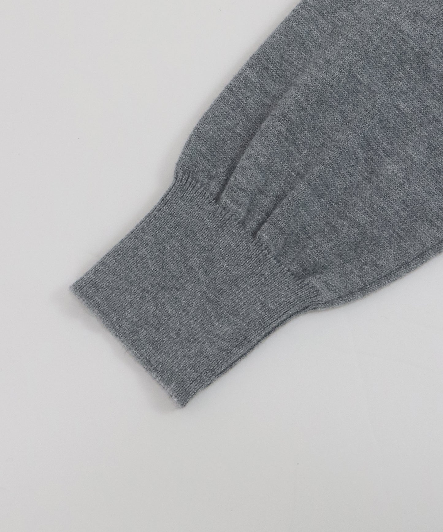 【早割5％OFF】レーストリムパールボタンカーディガン