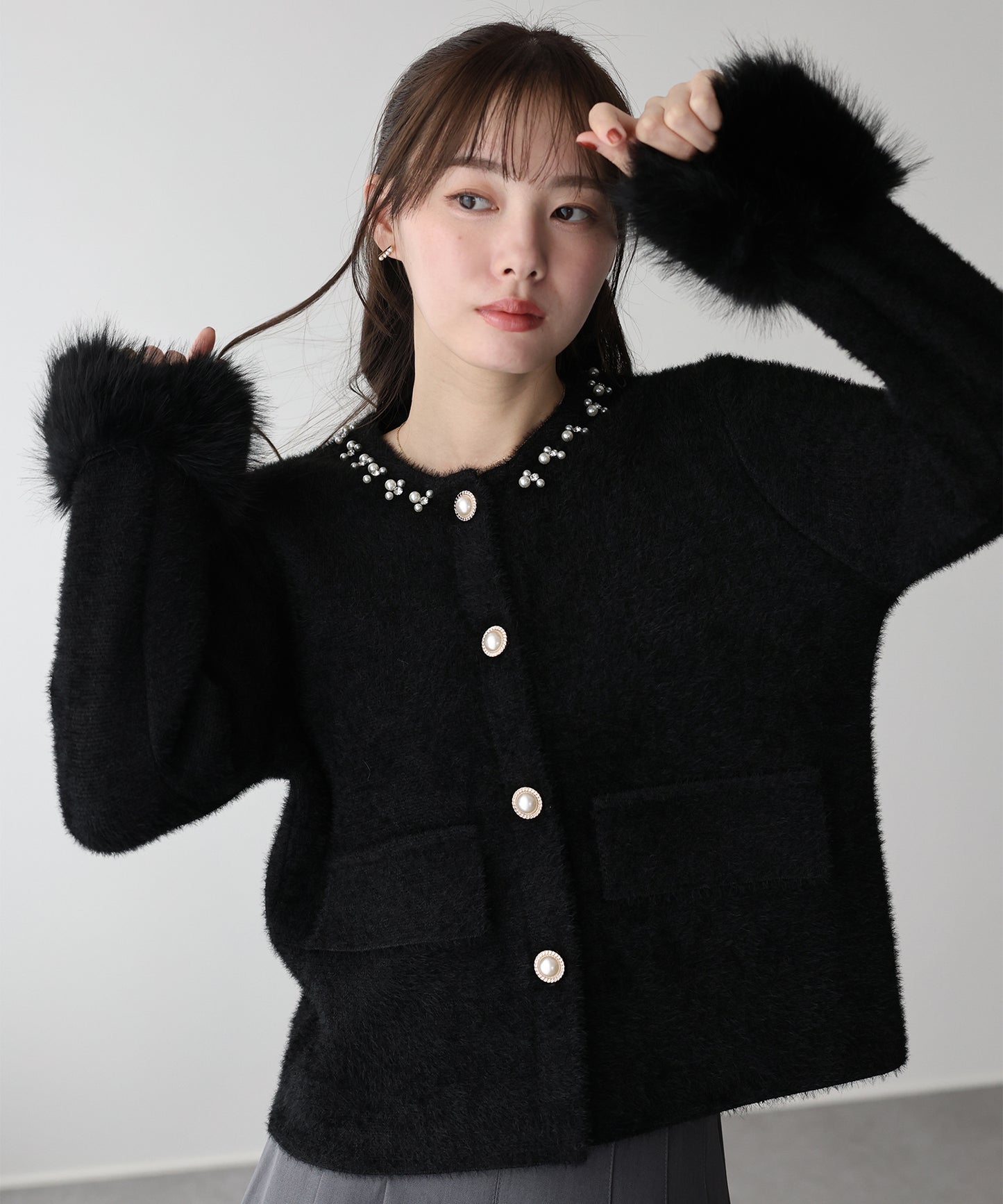【早割5％OFF】袖ファーパールビジュージャケット