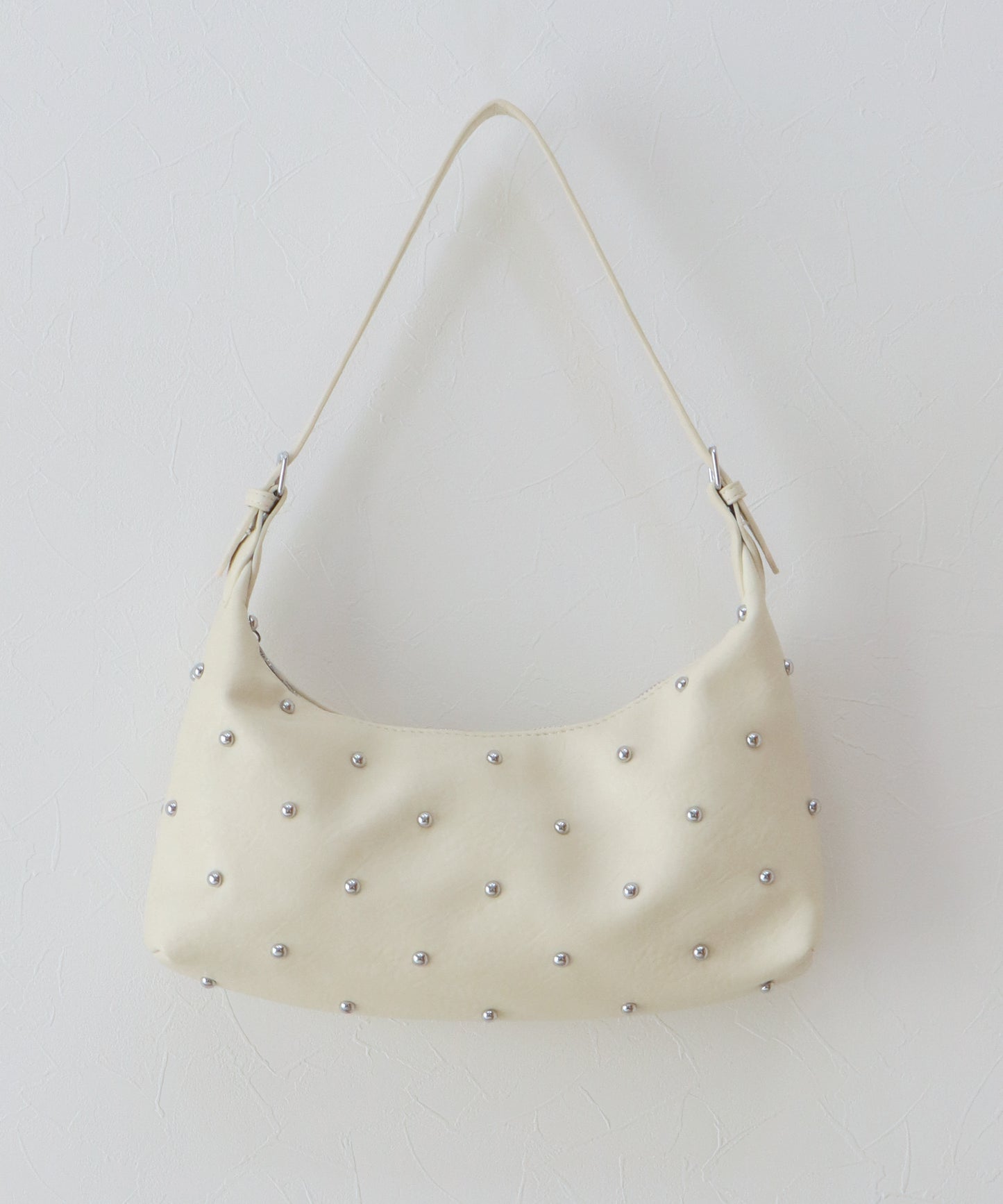 スタッズハンドバッグ