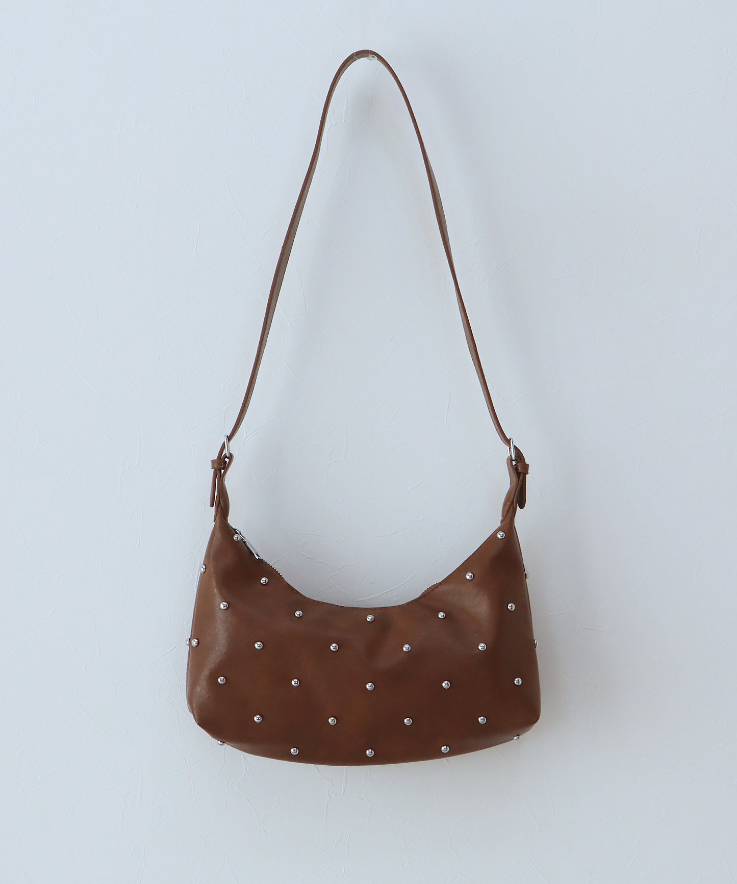 スタッズハンドバッグ