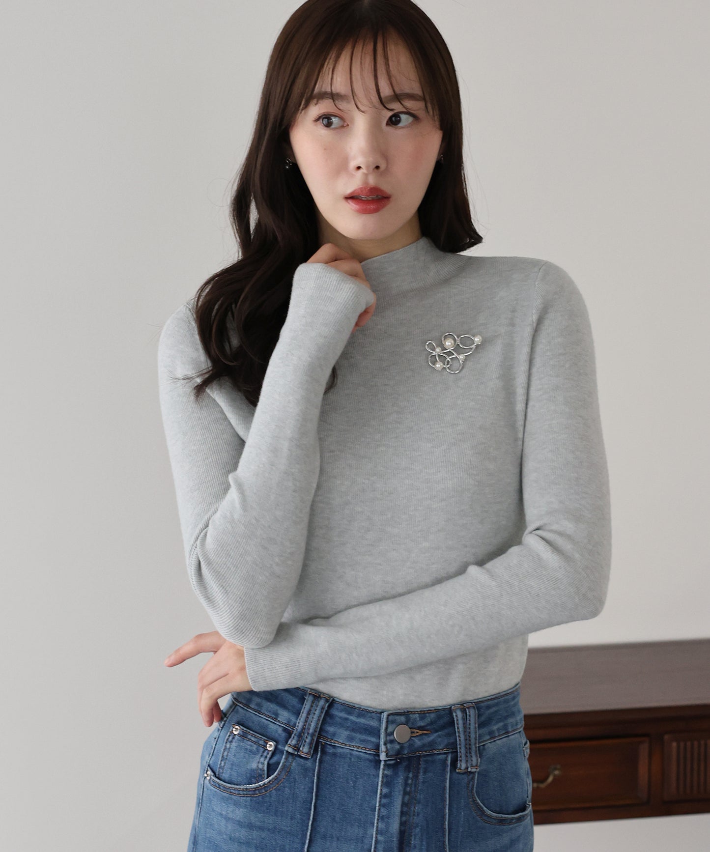 ウール混ベーシックハイネックニット